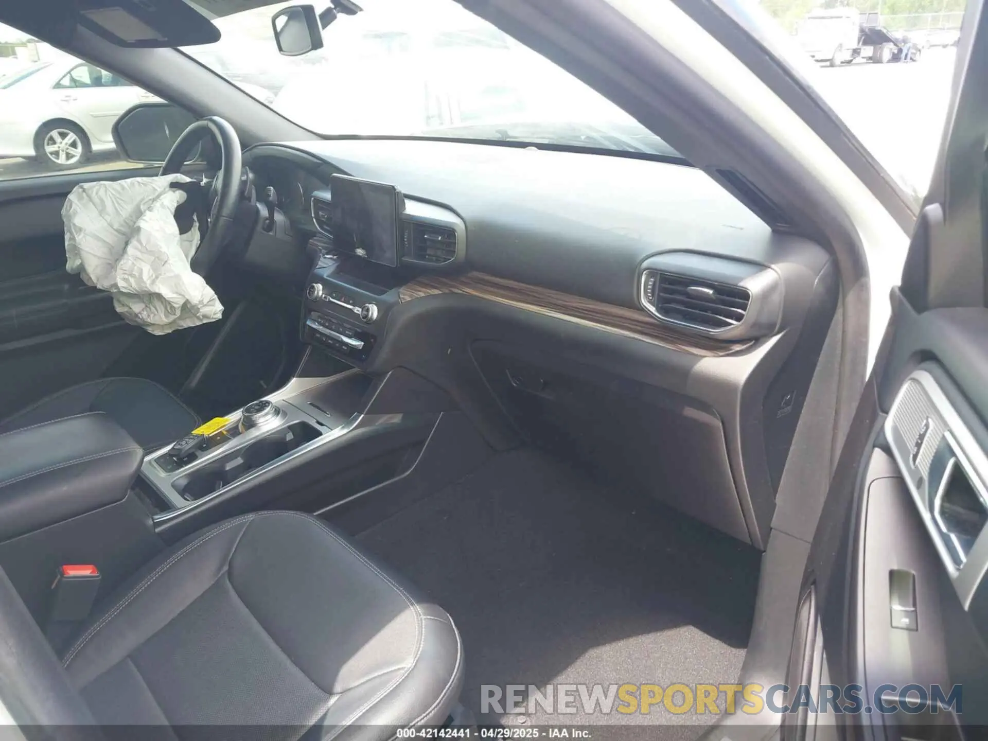 5 Photograph of a damaged car 1FMSK7FH4LGA43109 FORD EXPLORER 2020
