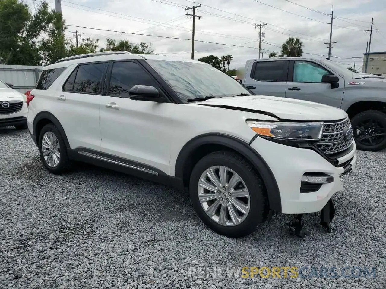 4 Photograph of a damaged car 1FMSK7FH8LGA11067 FORD EXPLORER 2020