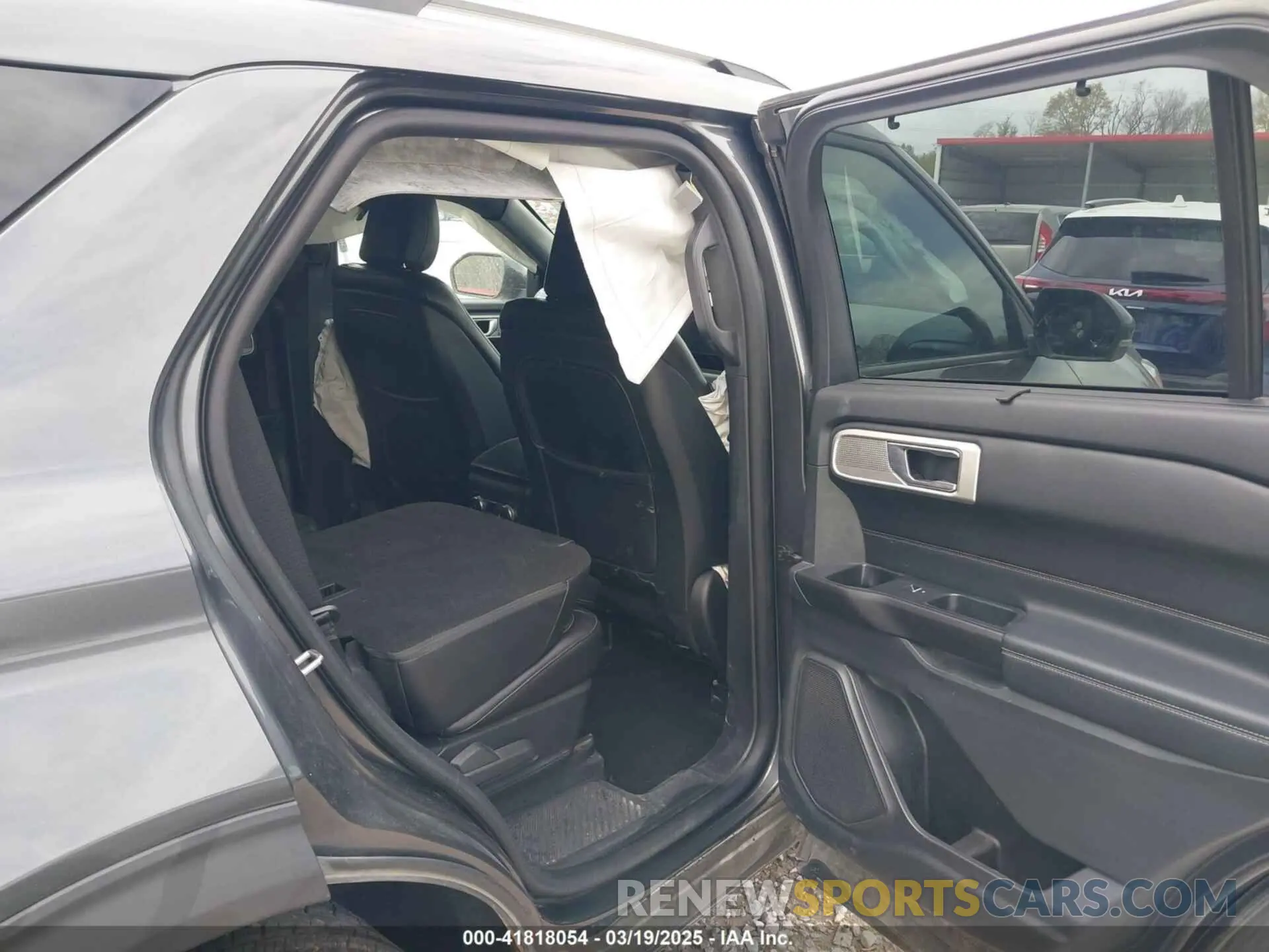 8 Photograph of a damaged car 1FMSK7FH8LGB73992 FORD EXPLORER 2020
