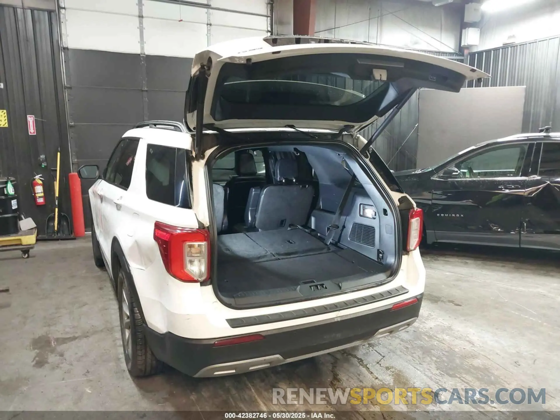 3 Photograph of a damaged car 1FMSK8DH1LGA56957 FORD EXPLORER 2020