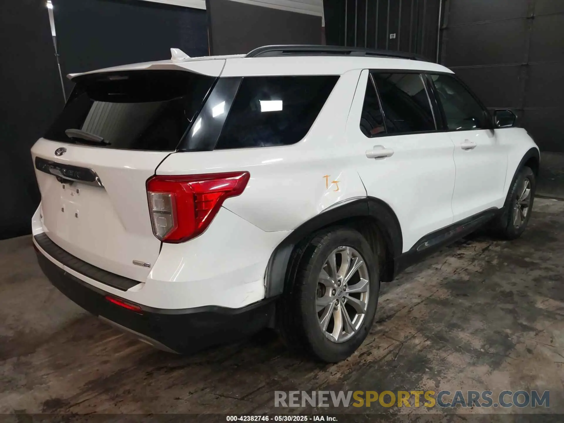 4 Photograph of a damaged car 1FMSK8DH1LGA56957 FORD EXPLORER 2020