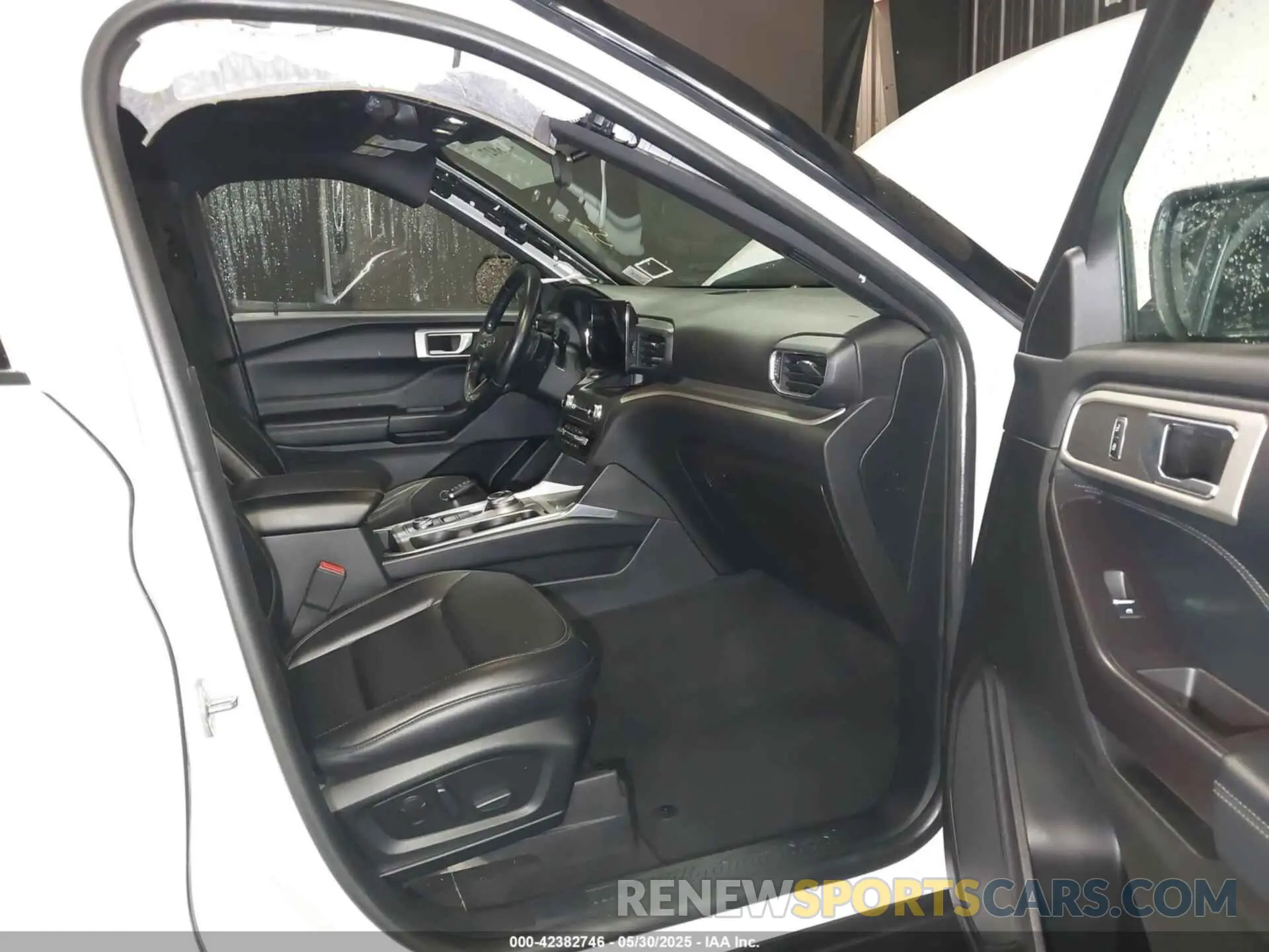 5 Photograph of a damaged car 1FMSK8DH1LGA56957 FORD EXPLORER 2020