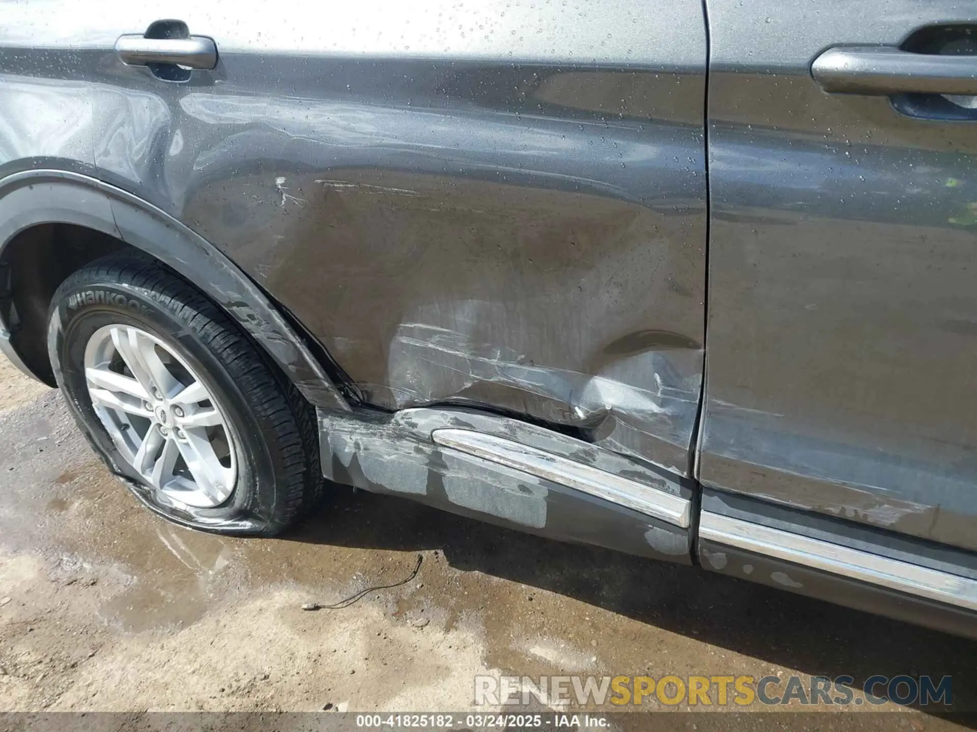 18 Photograph of a damaged car 1FMSK8DH1LGA59373 FORD EXPLORER 2020