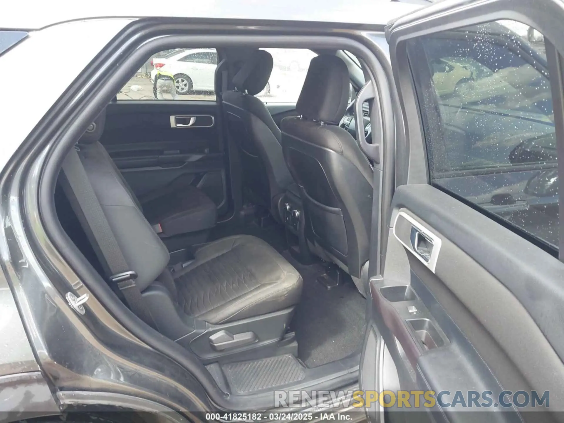 8 Photograph of a damaged car 1FMSK8DH1LGA59373 FORD EXPLORER 2020