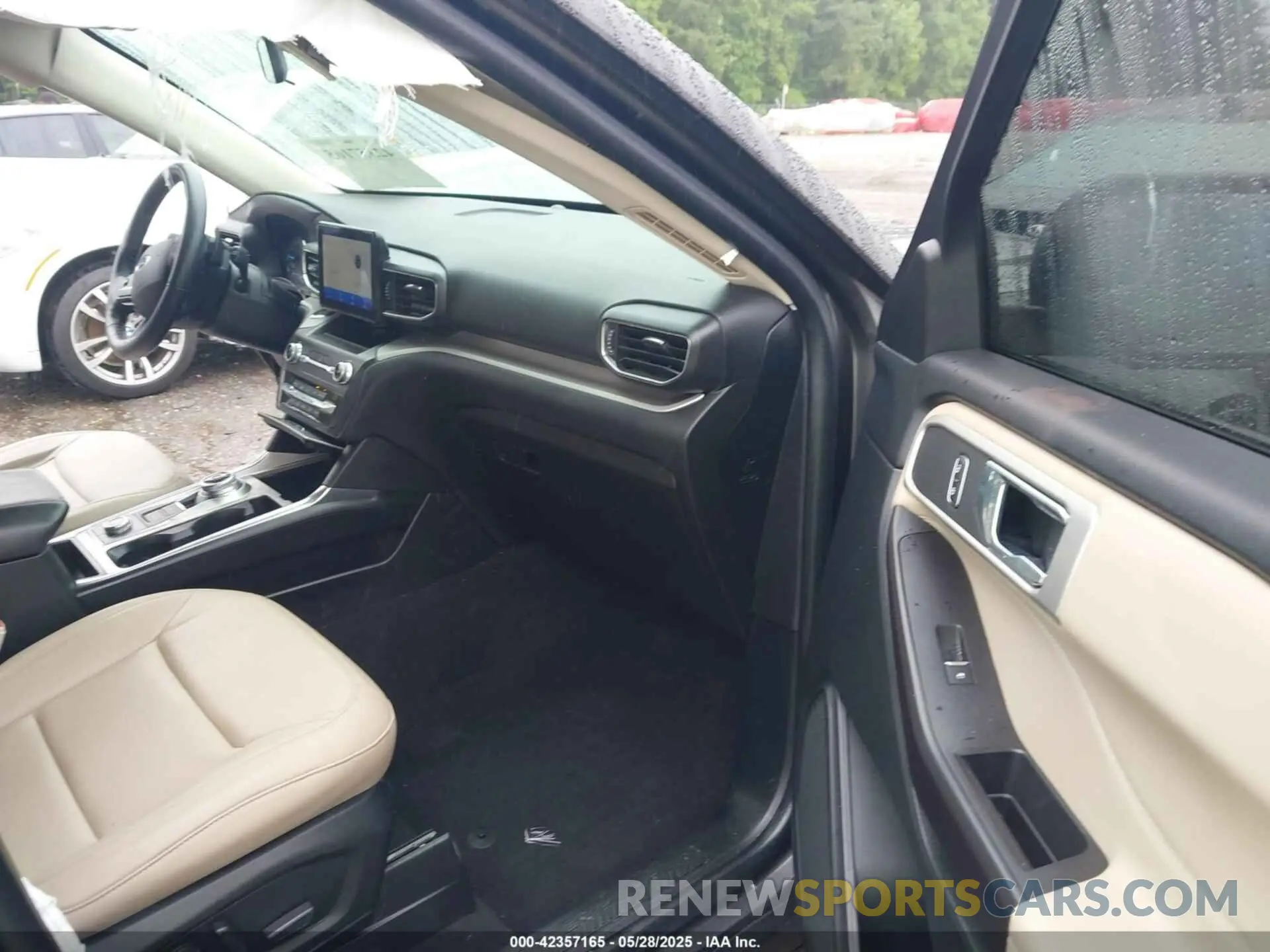 5 Photograph of a damaged car 1FMSK8DH1LGB18387 FORD EXPLORER 2020