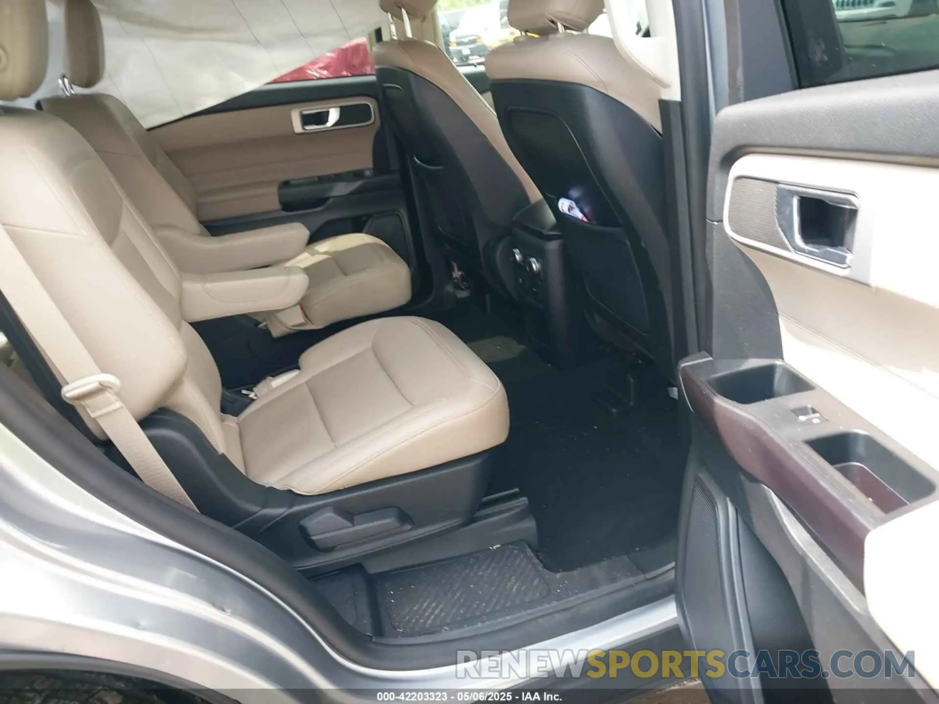 8 Photograph of a damaged car 1FMSK8DH2LGA42291 FORD EXPLORER 2020