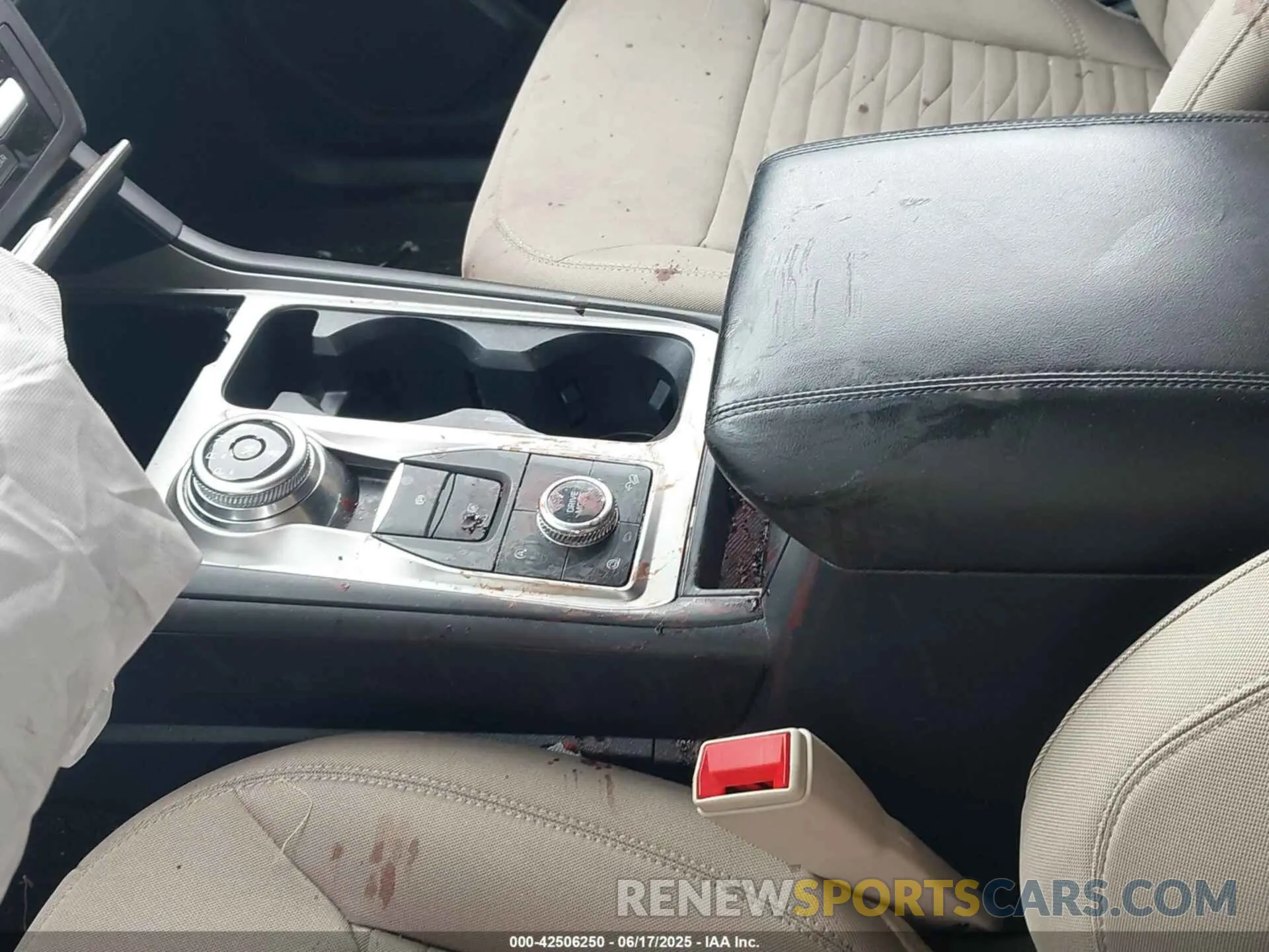 18 Photograph of a damaged car 1FMSK8DH3LGA13737 FORD EXPLORER 2020