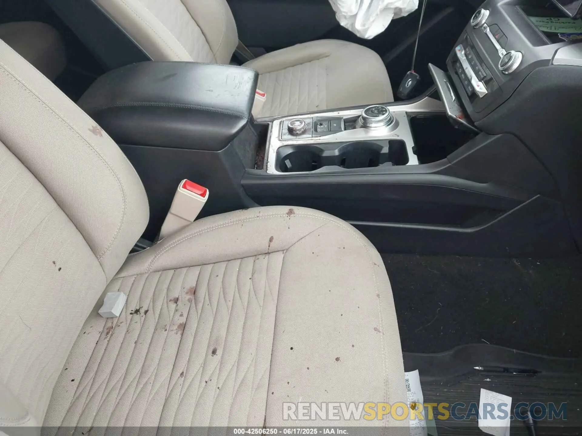 21 Photograph of a damaged car 1FMSK8DH3LGA13737 FORD EXPLORER 2020
