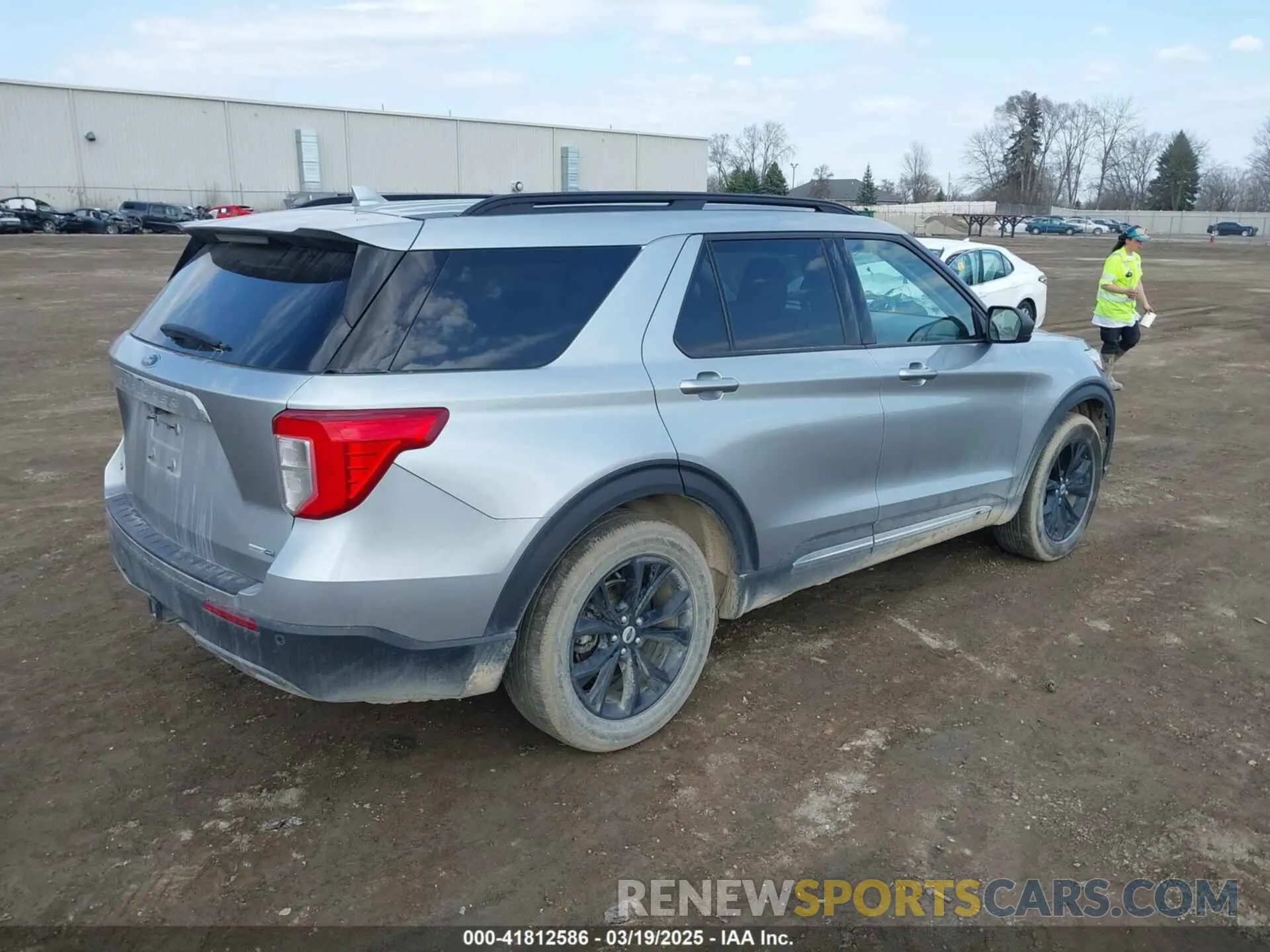 4 Photograph of a damaged car 1FMSK8DH3LGA51680 FORD EXPLORER 2020