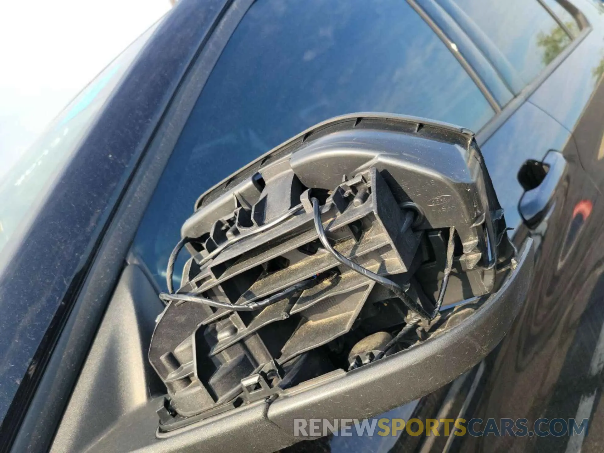 13 Photograph of a damaged car 1FMSK8DH3LGC37302 FORD EXPLORER 2020