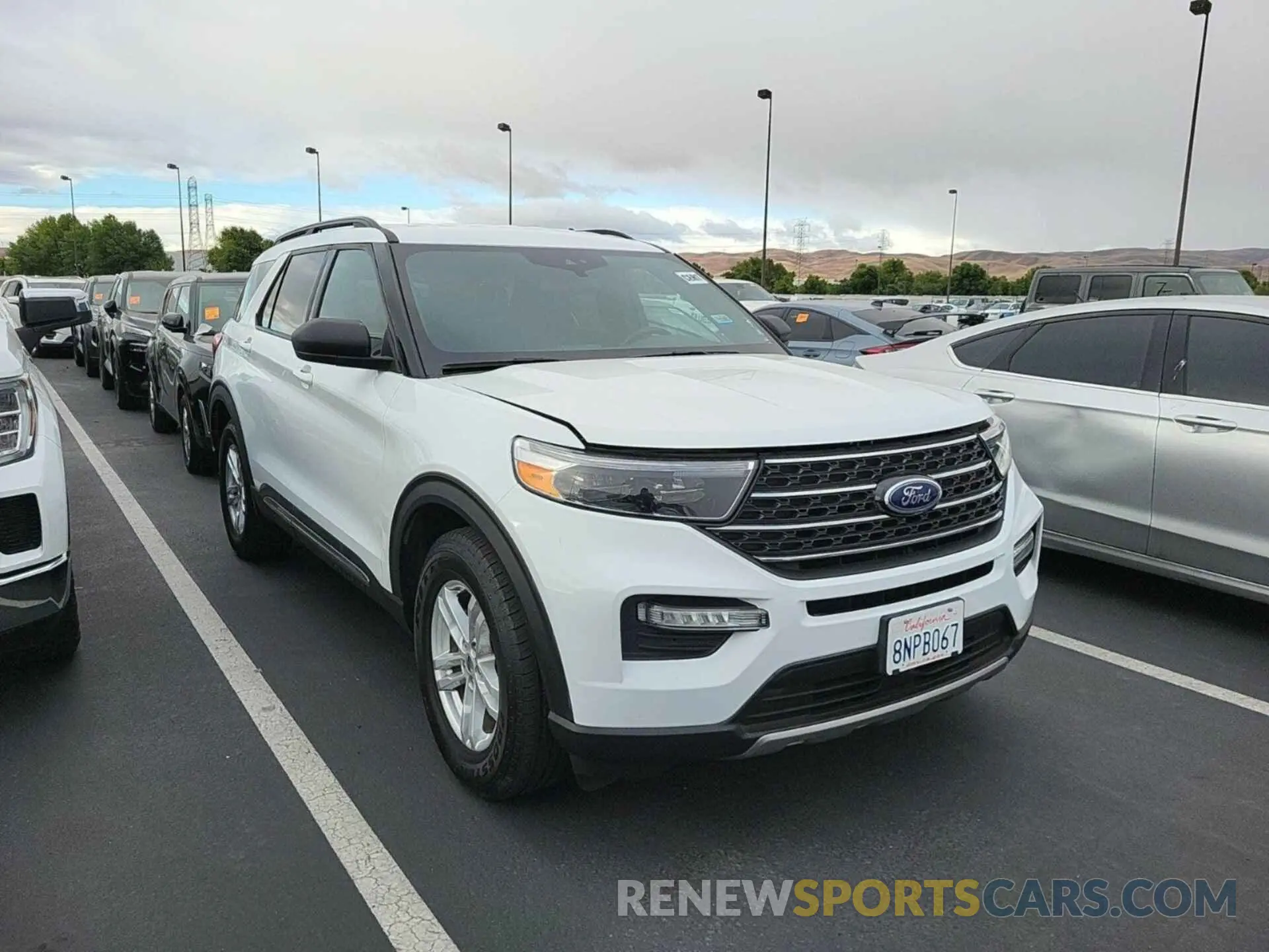 33 Photograph of a damaged car 1FMSK8DH4LGA16694 FORD EXPLORER 2020