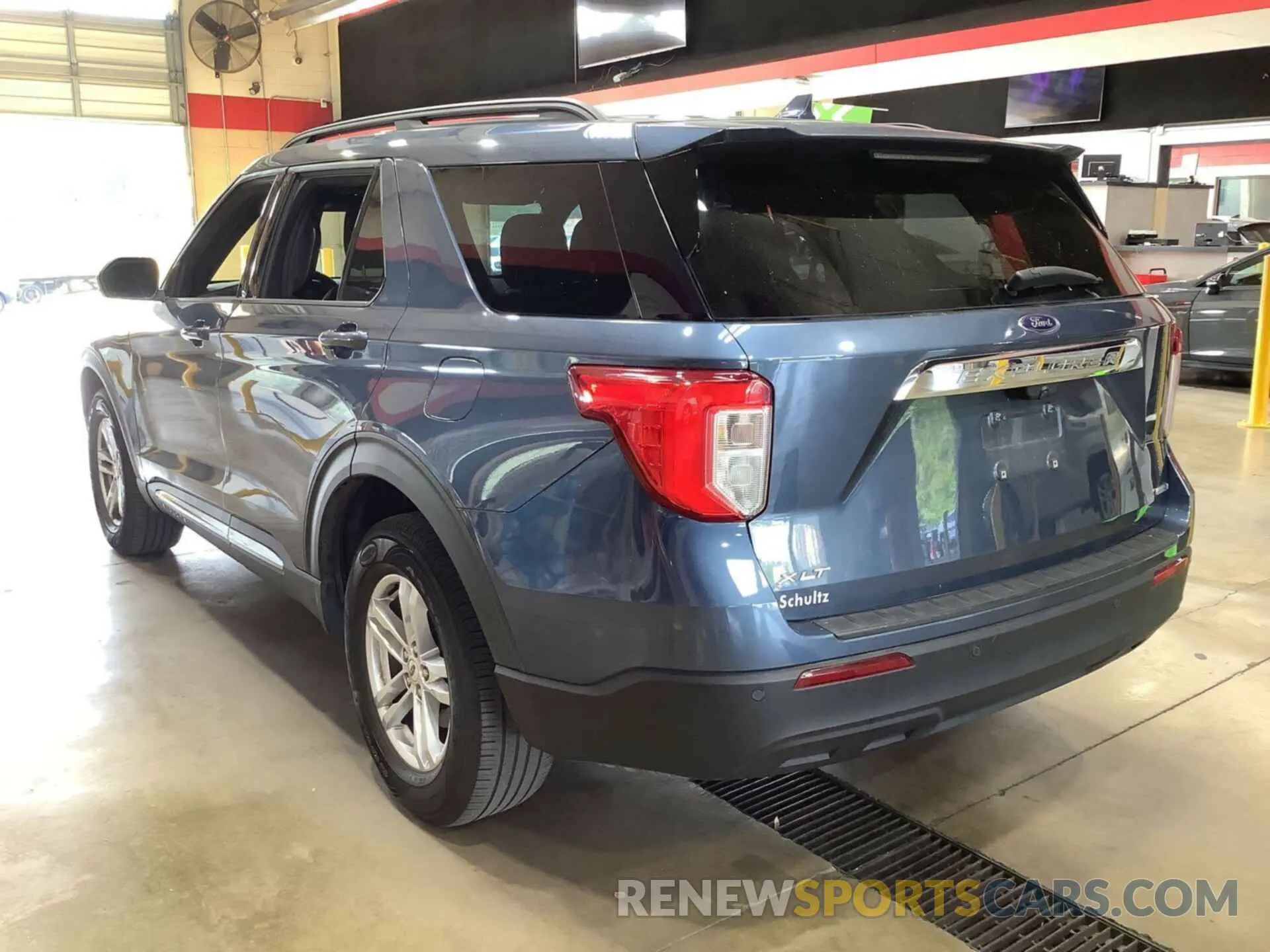4 Photograph of a damaged car 1FMSK8DH4LGA56225 FORD EXPLORER 2020