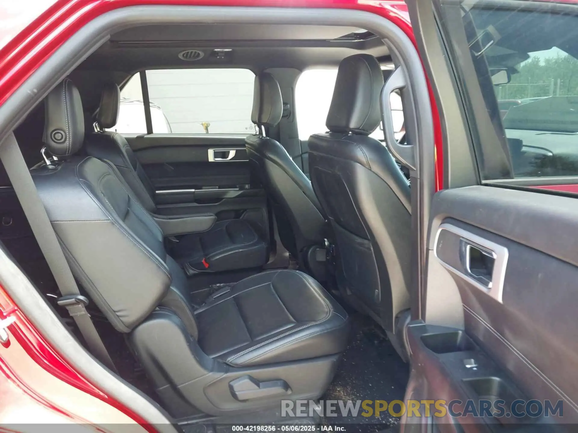 8 Photograph of a damaged car 1FMSK8DH4LGA57214 FORD EXPLORER 2020