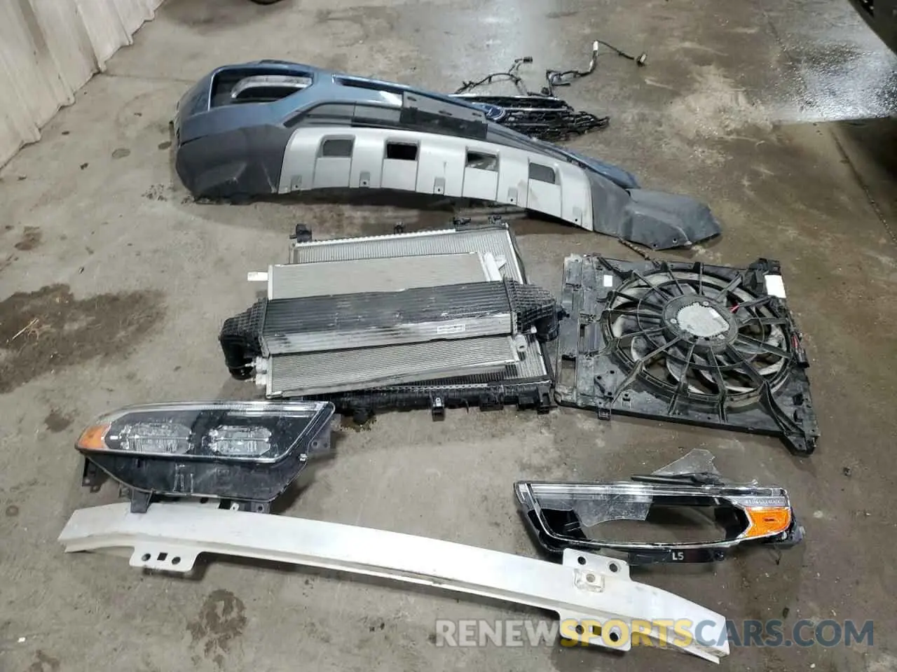 13 Photograph of a damaged car 1FMSK8DH4LGB05679 FORD EXPLORER 2020
