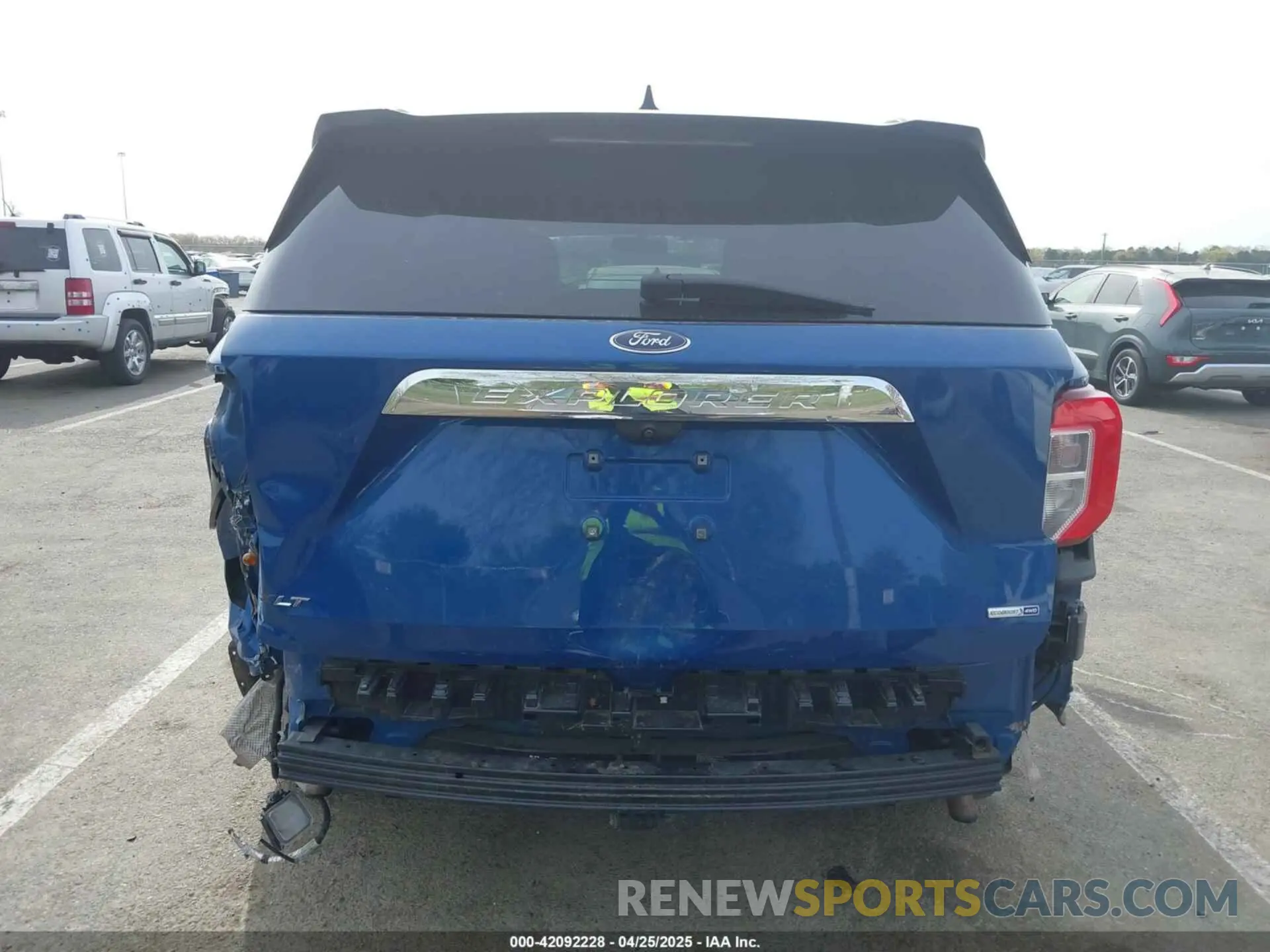 17 Photograph of a damaged car 1FMSK8DH4LGB25267 FORD EXPLORER 2020
