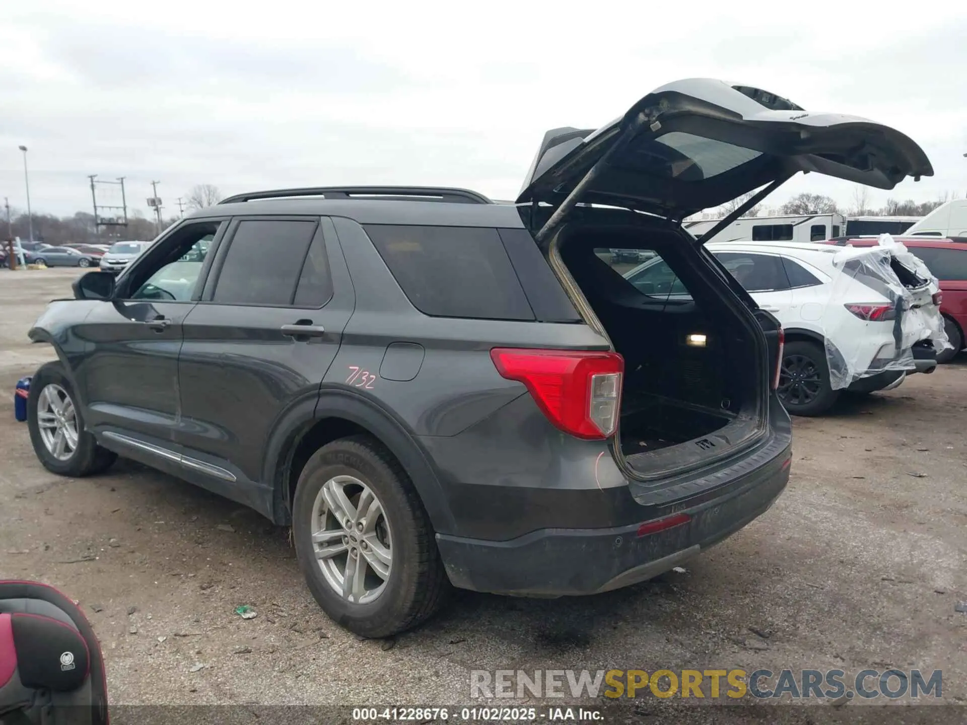 3 Photograph of a damaged car 1FMSK8DH5LGB60058 FORD EXPLORER 2020