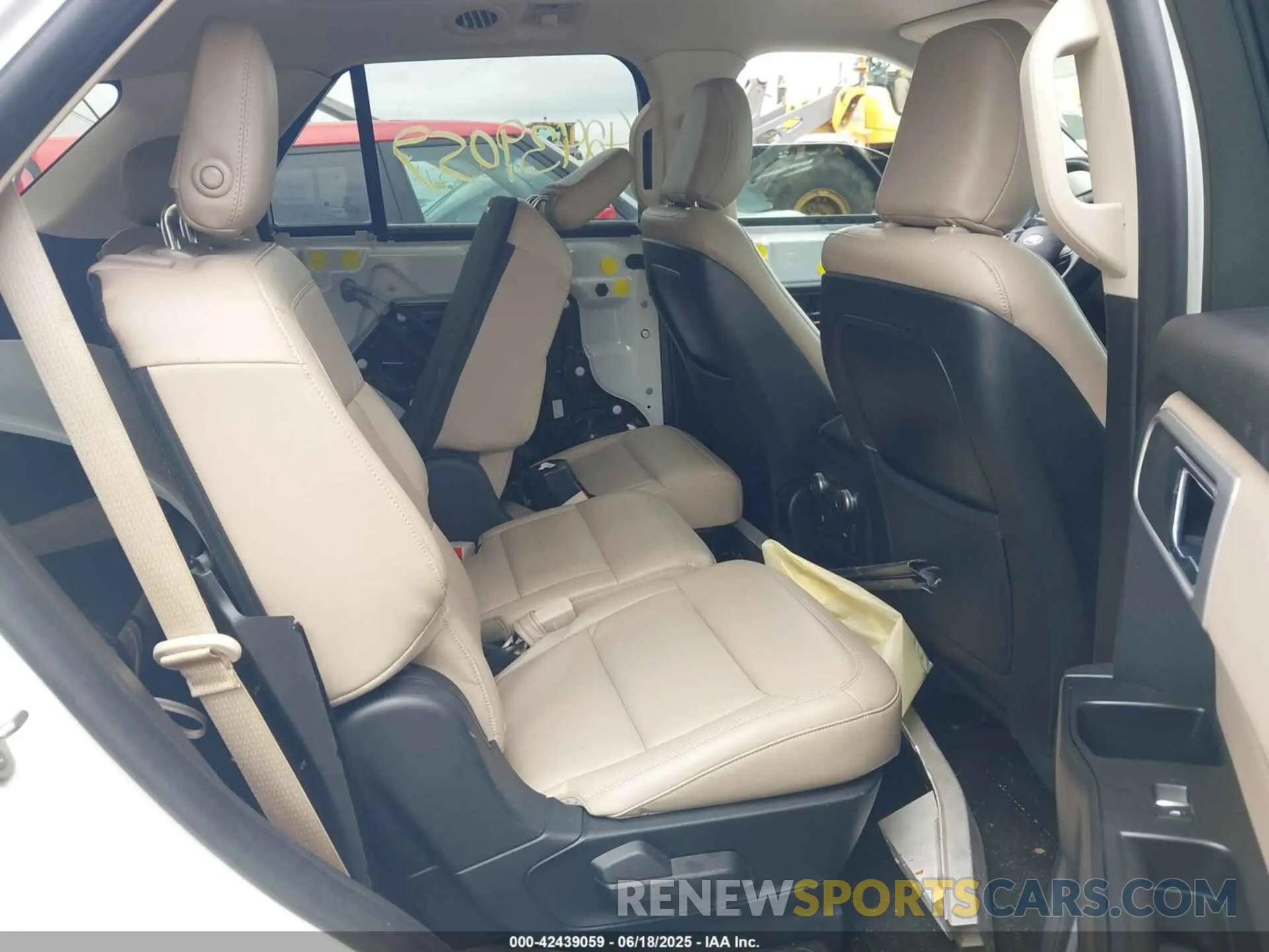 8 Photograph of a damaged car 1FMSK8DH5LGB83162 FORD EXPLORER 2020