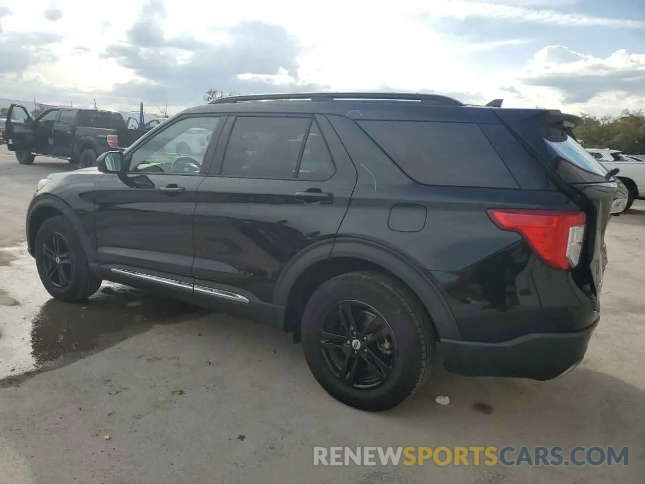 2 Photograph of a damaged car 1FMSK8DH5LGC44851 FORD EXPLORER 2020