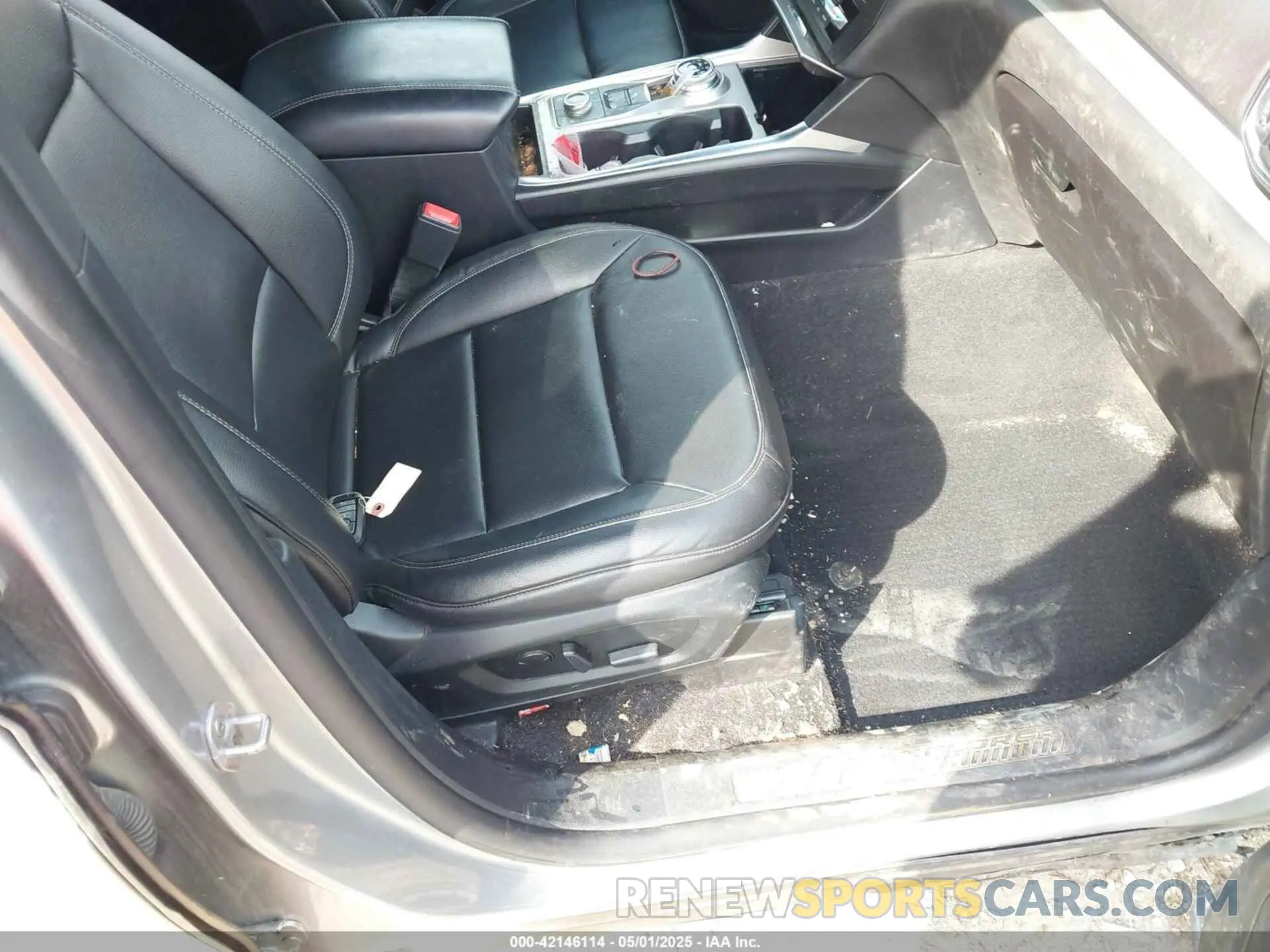 5 Photograph of a damaged car 1FMSK8DH6LGB27036 FORD EXPLORER 2020