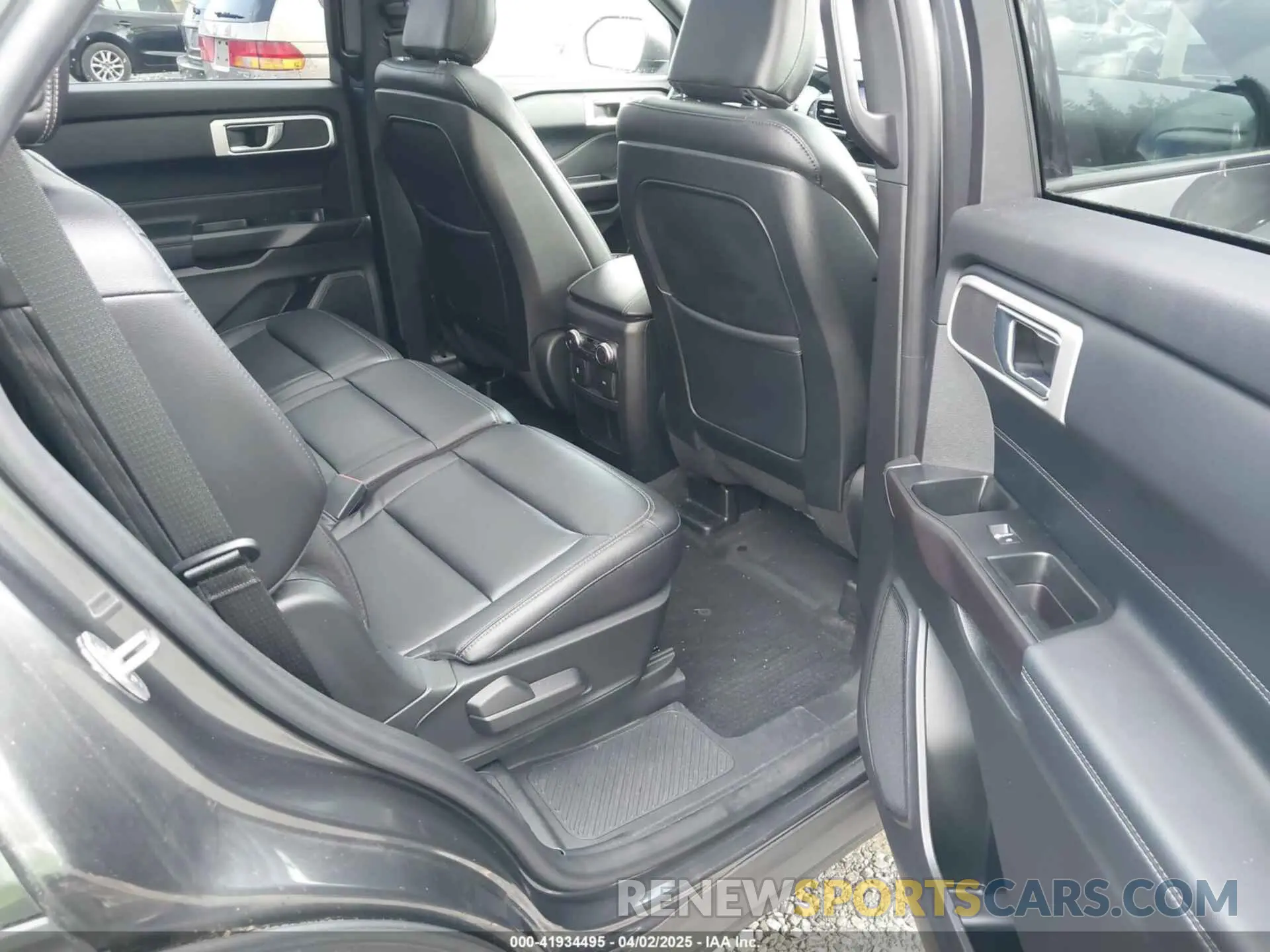 8 Photograph of a damaged car 1FMSK8DH7LGA63704 FORD EXPLORER 2020