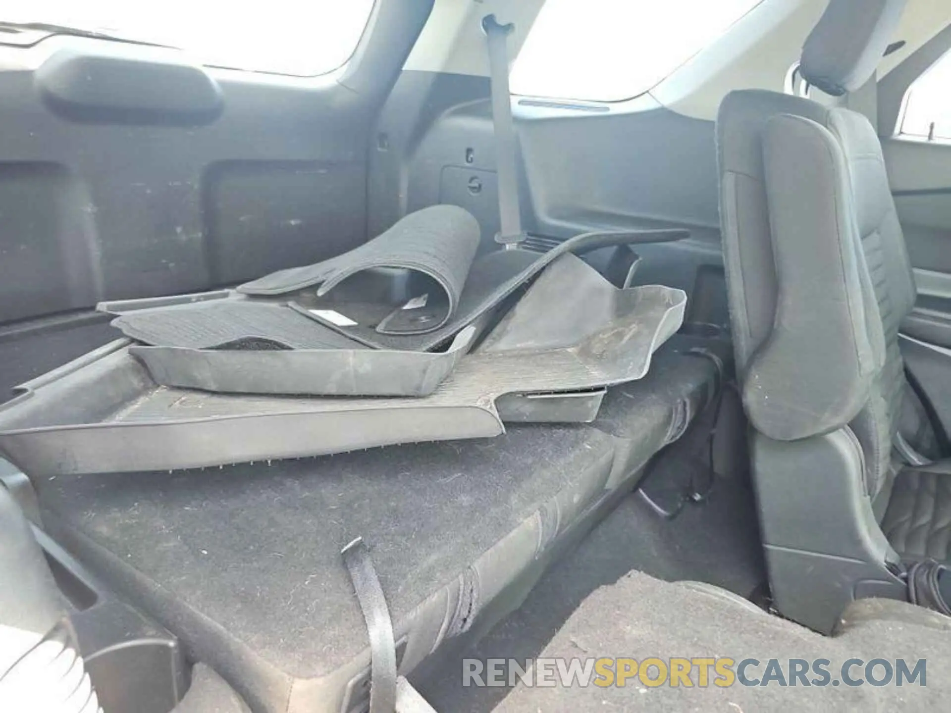 4 Photograph of a damaged car 1FMSK8DH7LGC68259 FORD EXPLORER 2020