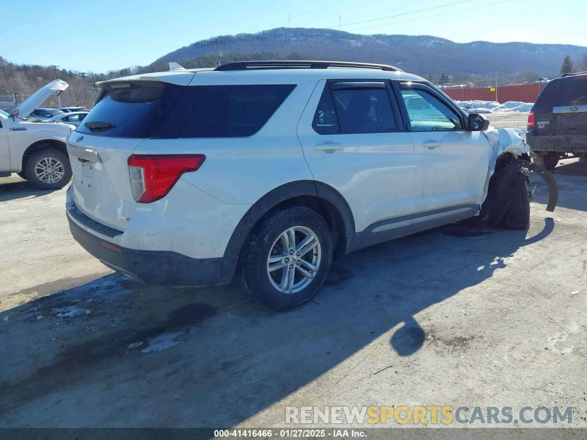 4 Photograph of a damaged car 1FMSK8DH8LGB44758 FORD EXPLORER 2020