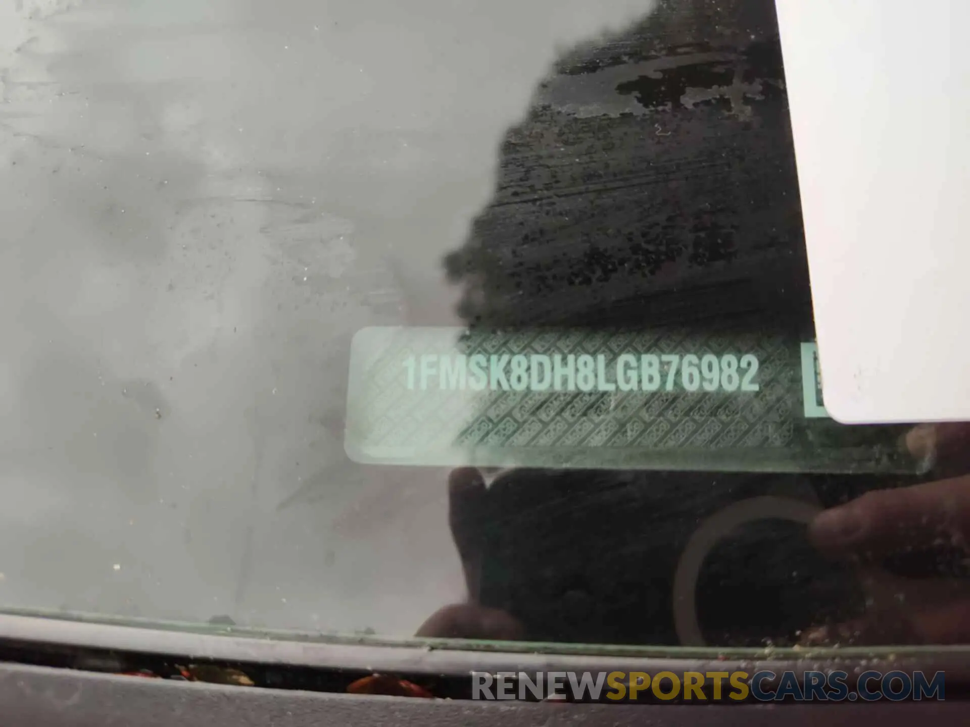 25 Photograph of a damaged car 1FMSK8DH8LGB76982 FORD EXPLORER 2020