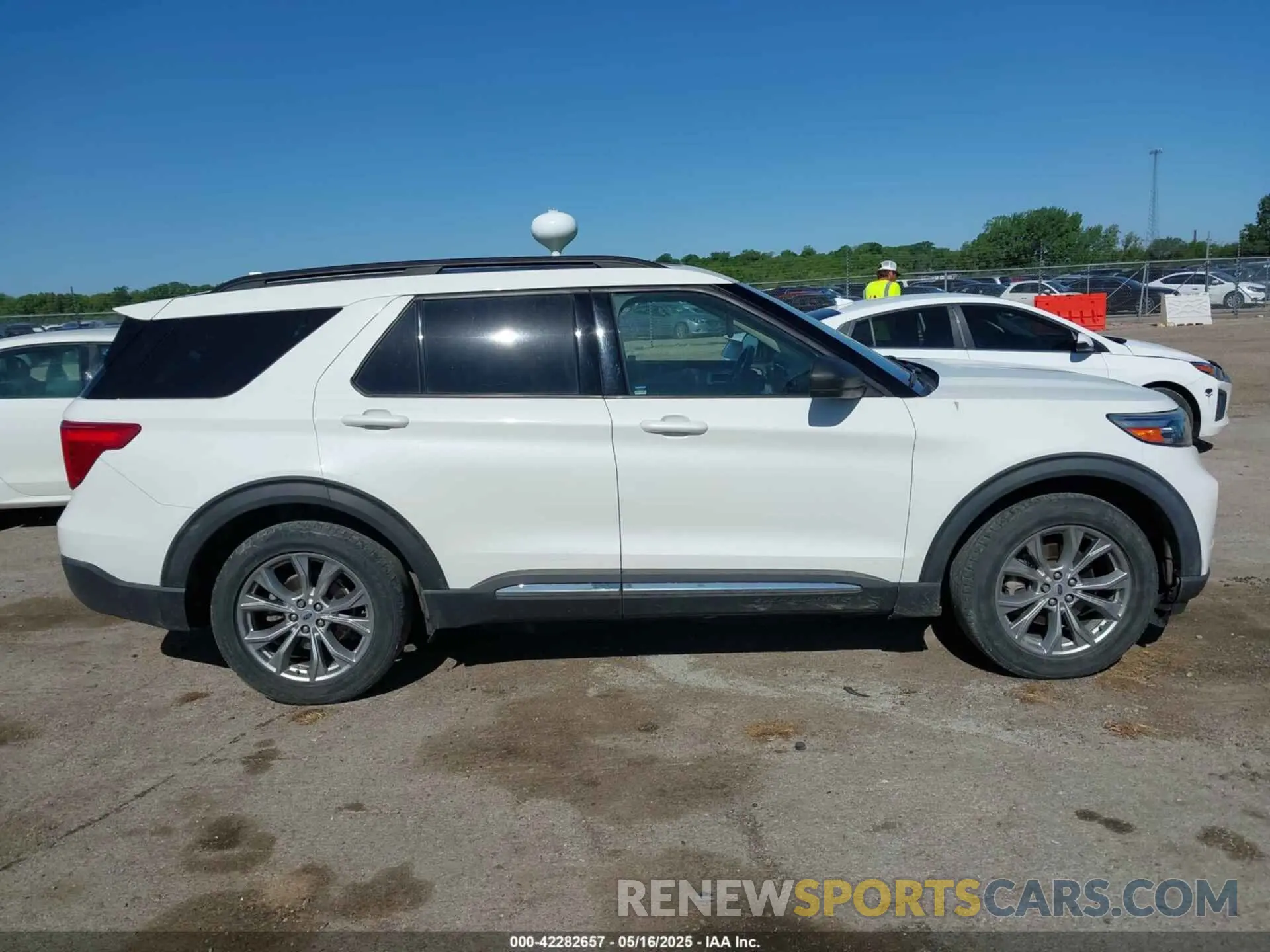 13 Photograph of a damaged car 1FMSK8DH9LGB05564 FORD EXPLORER 2020