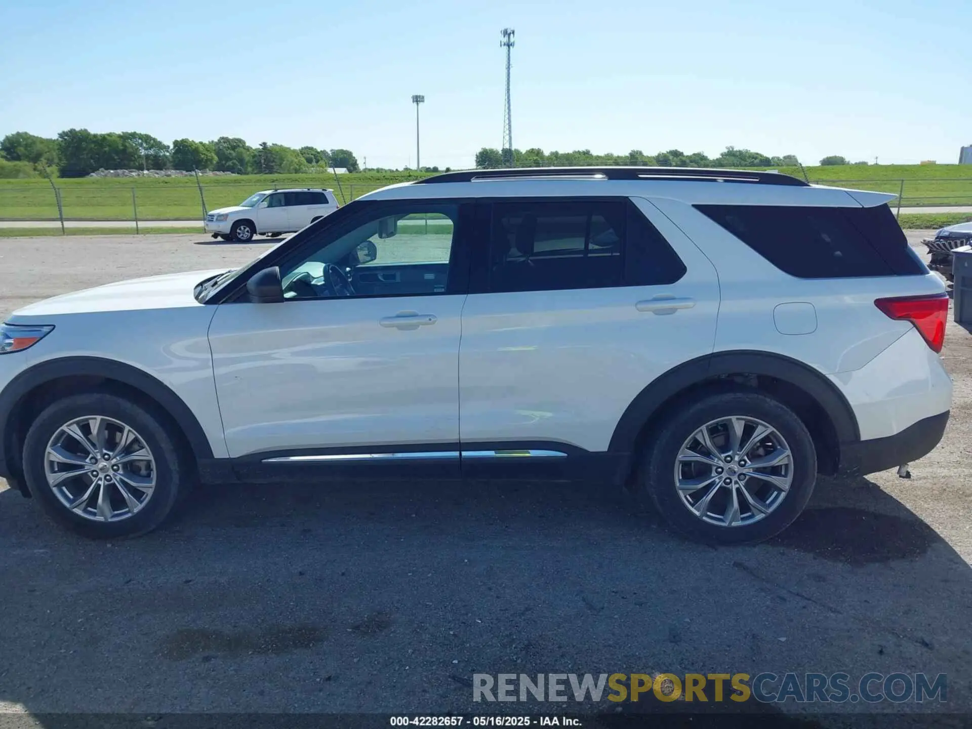 14 Photograph of a damaged car 1FMSK8DH9LGB05564 FORD EXPLORER 2020