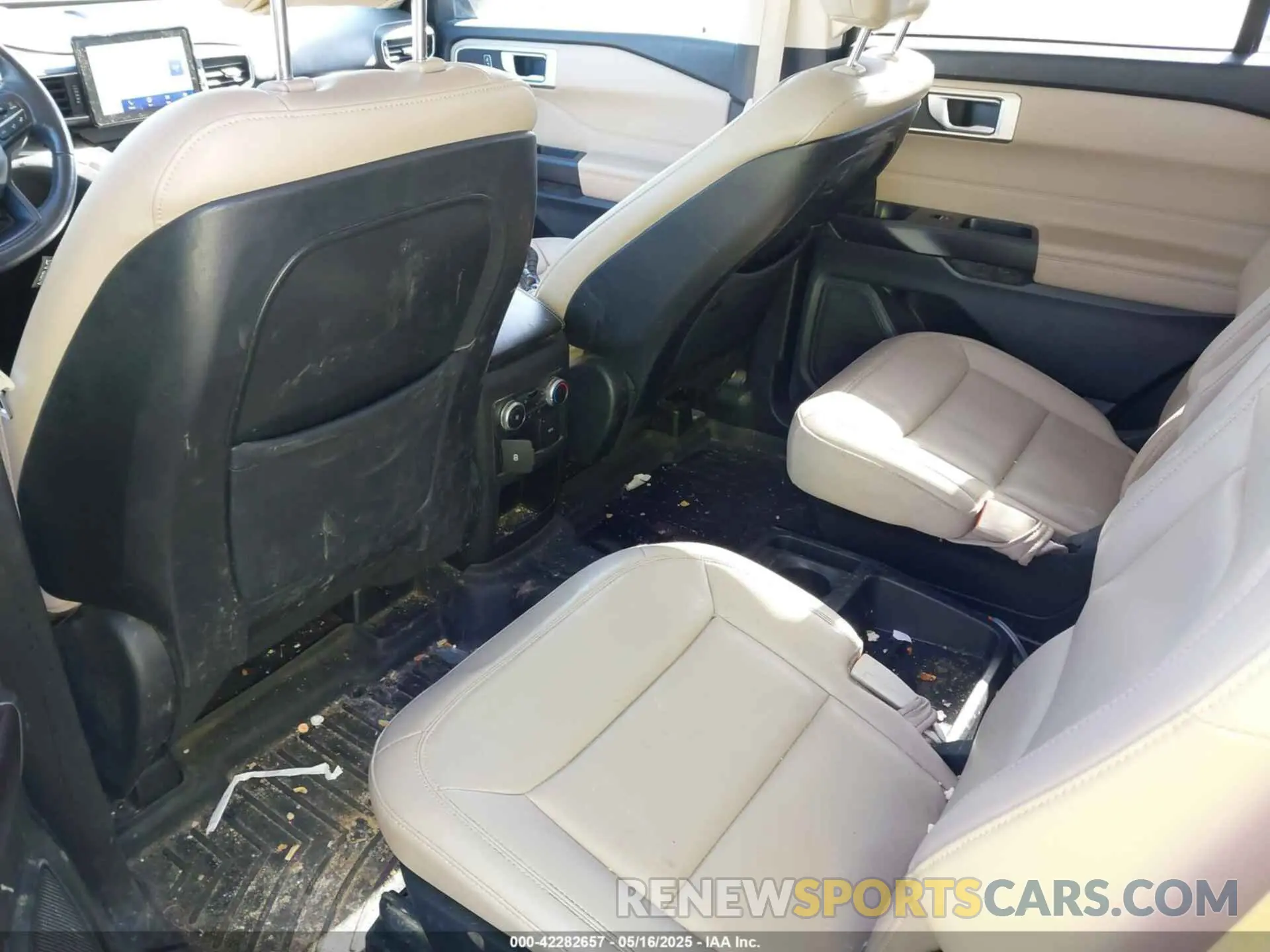 8 Photograph of a damaged car 1FMSK8DH9LGB05564 FORD EXPLORER 2020