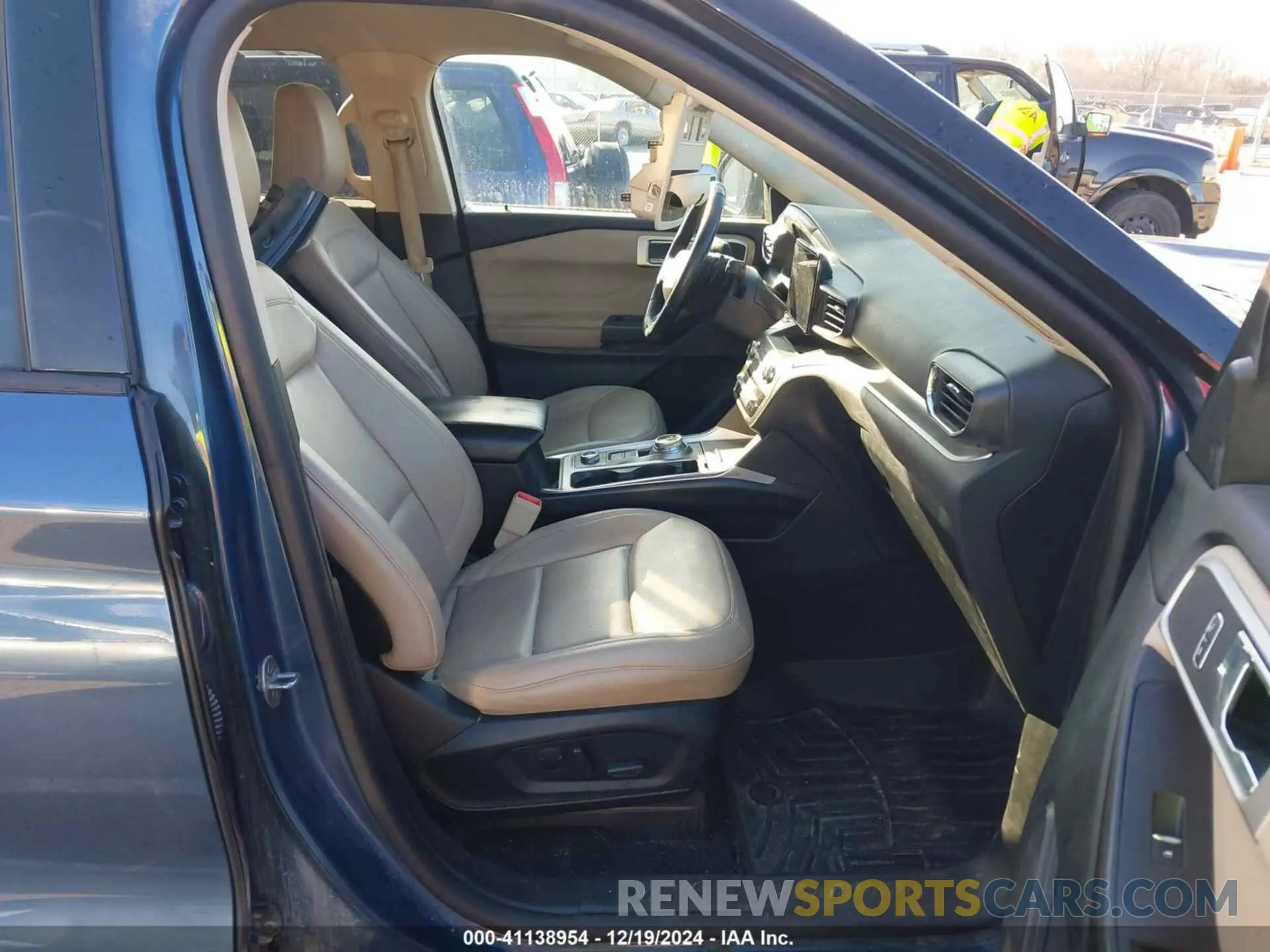 5 Photograph of a damaged car 1FMSK8DH9LGB40475 FORD EXPLORER 2020