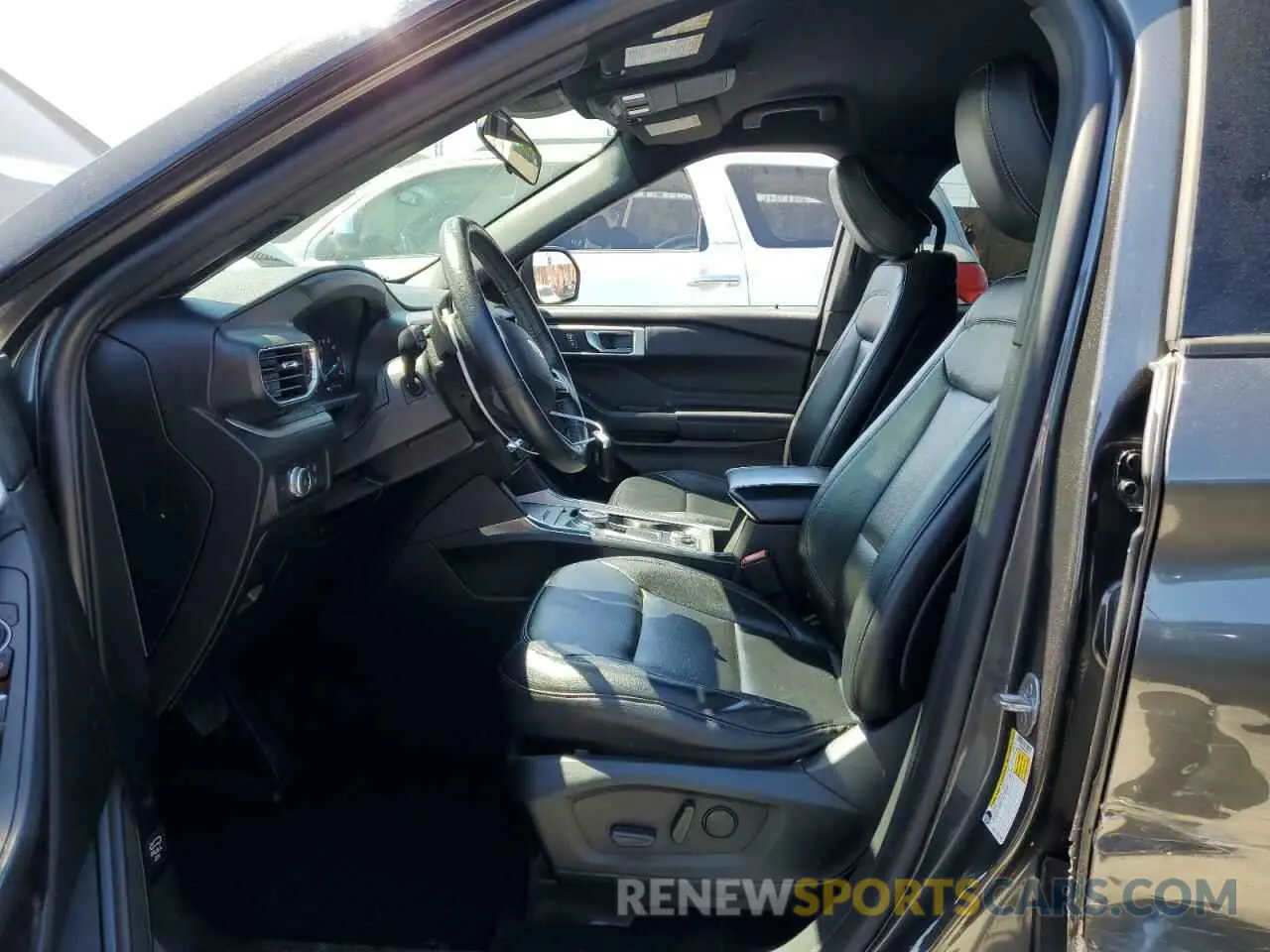 7 Photograph of a damaged car 1FMSK8DHXLGA28574 FORD EXPLORER 2020