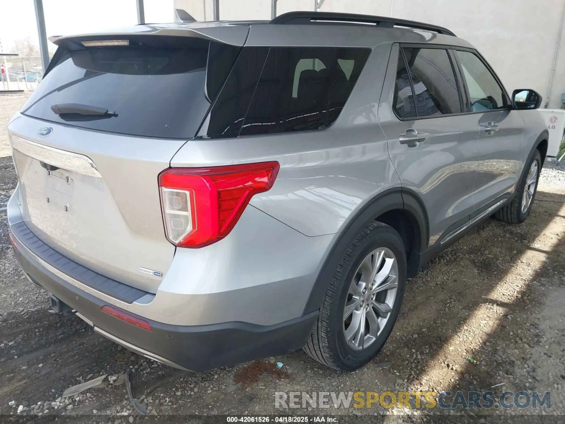 4 Photograph of a damaged car 1FMSK8DHXLGB39609 FORD EXPLORER 2020