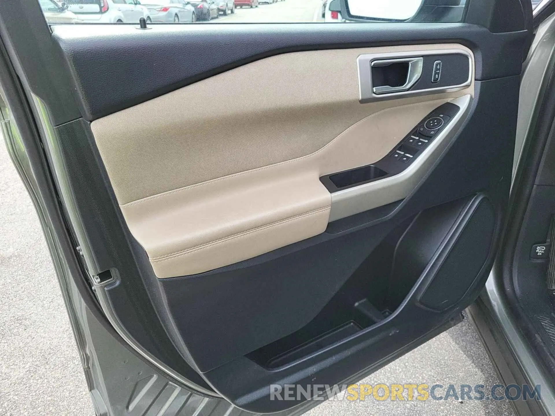 4 Photograph of a damaged car 1FMSK8DHXLGC37247 FORD EXPLORER 2020