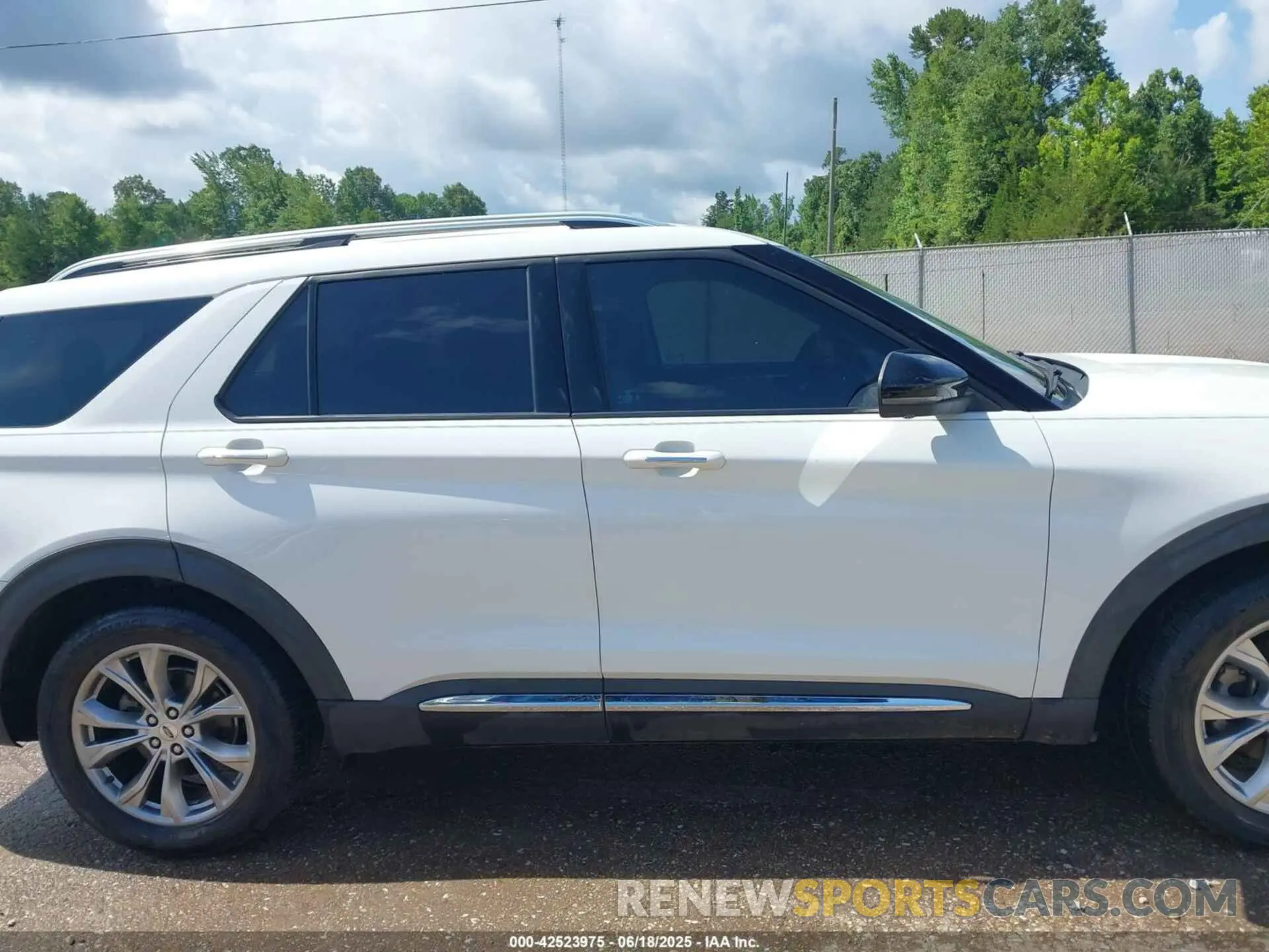 13 Photograph of a damaged car 1FMSK8FH4LGB95526 FORD EXPLORER 2020