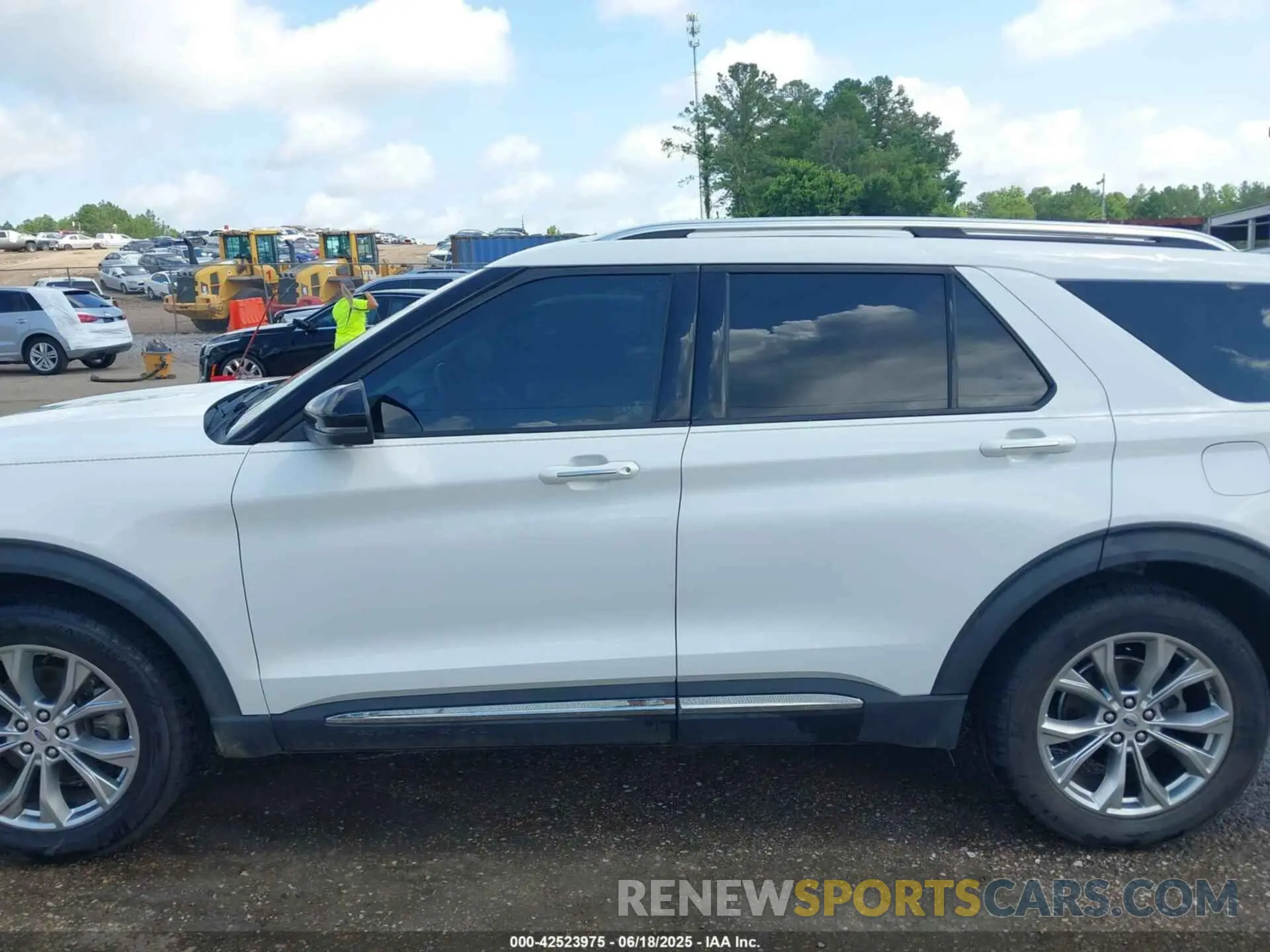 14 Photograph of a damaged car 1FMSK8FH4LGB95526 FORD EXPLORER 2020