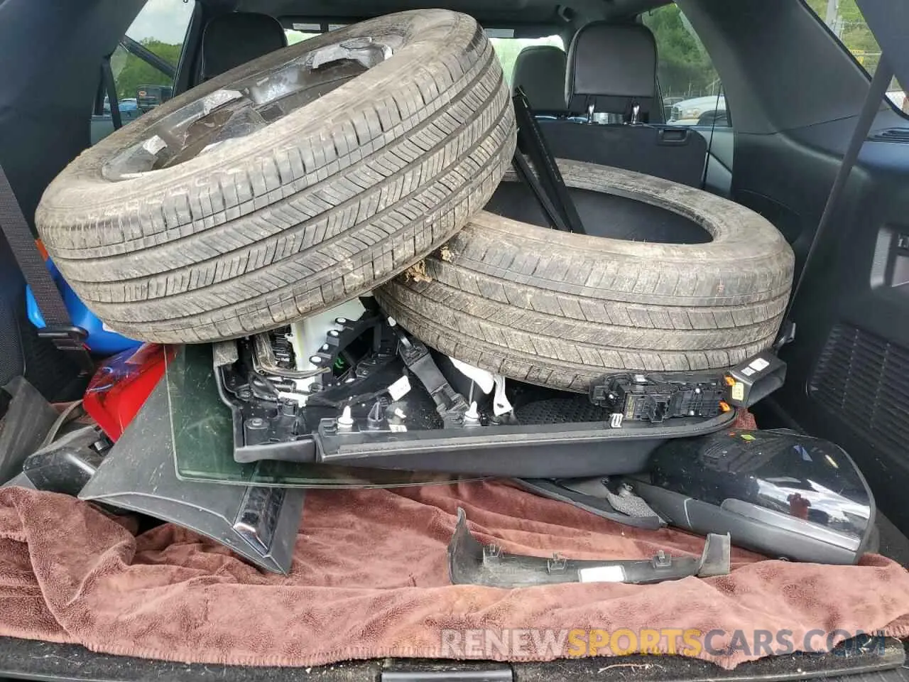 13 Photograph of a damaged car 1FMSK8FH6LGC06462 FORD EXPLORER 2020