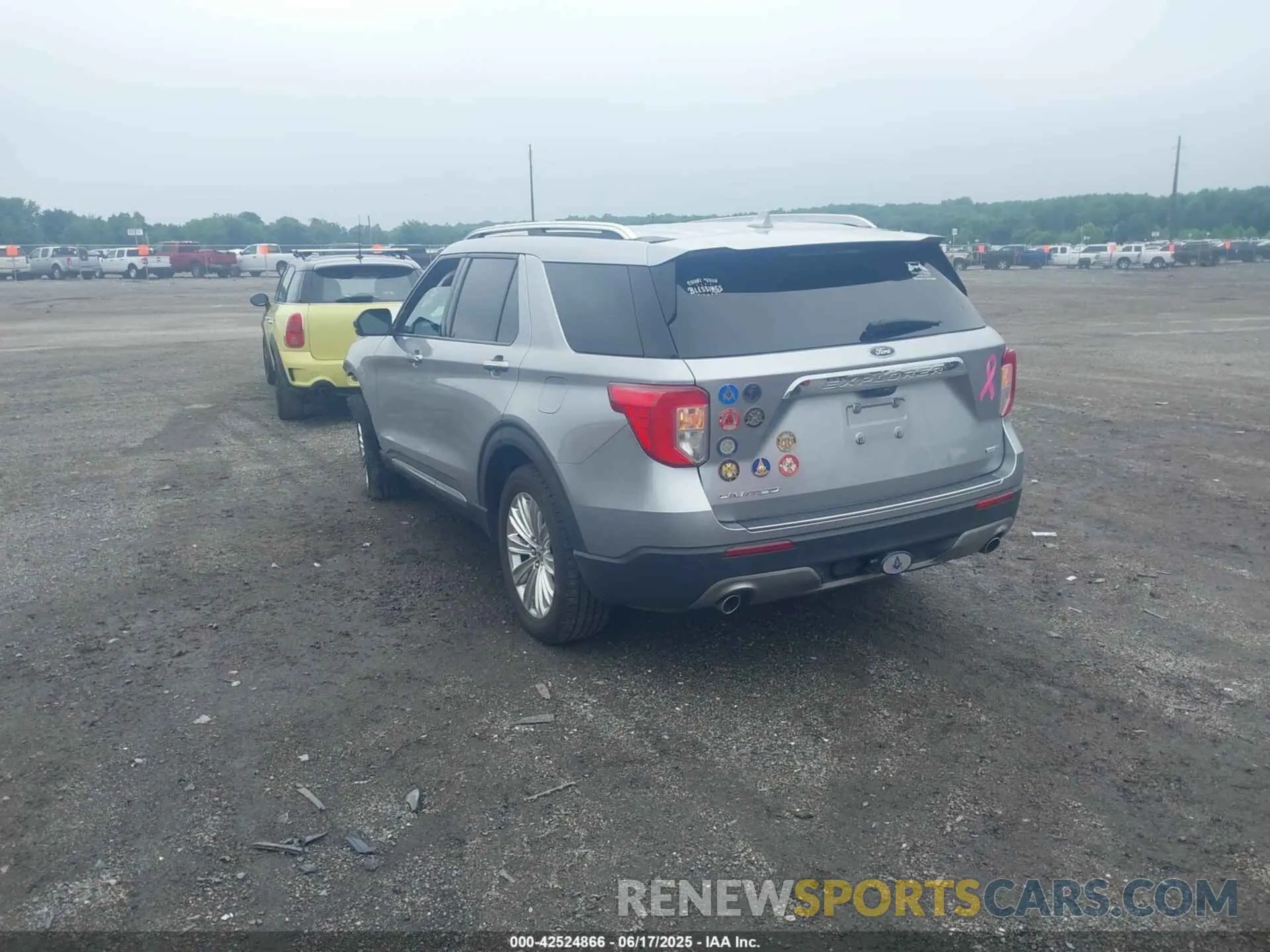 3 Photograph of a damaged car 1FMSK8FH7LGC72048 FORD EXPLORER 2020