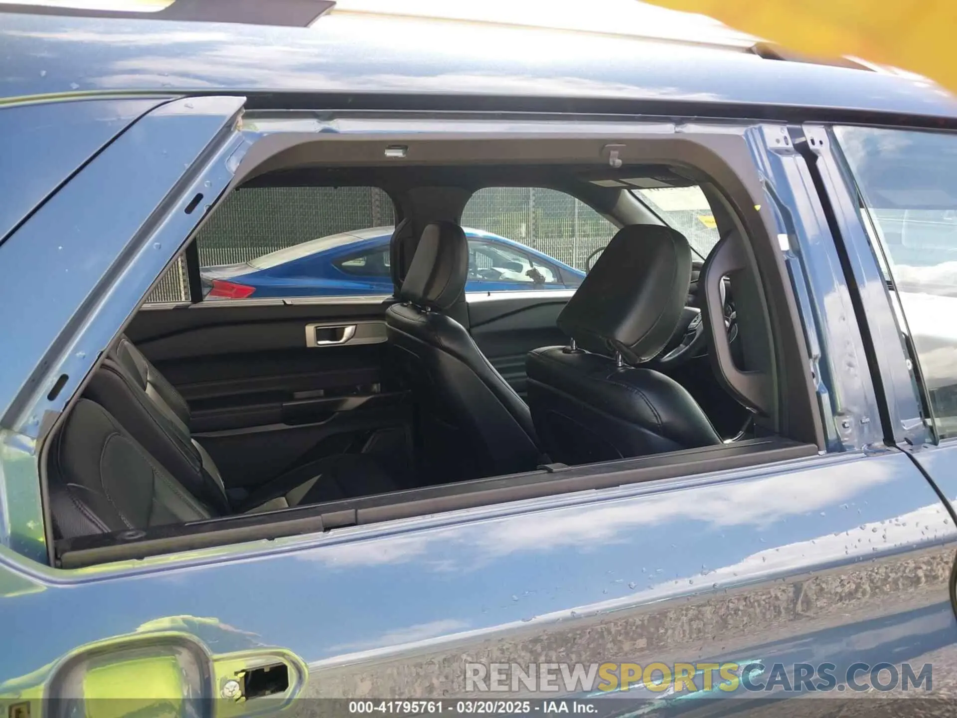 19 Photograph of a damaged car 1FMSK8FHXLGA93776 FORD EXPLORER 2020
