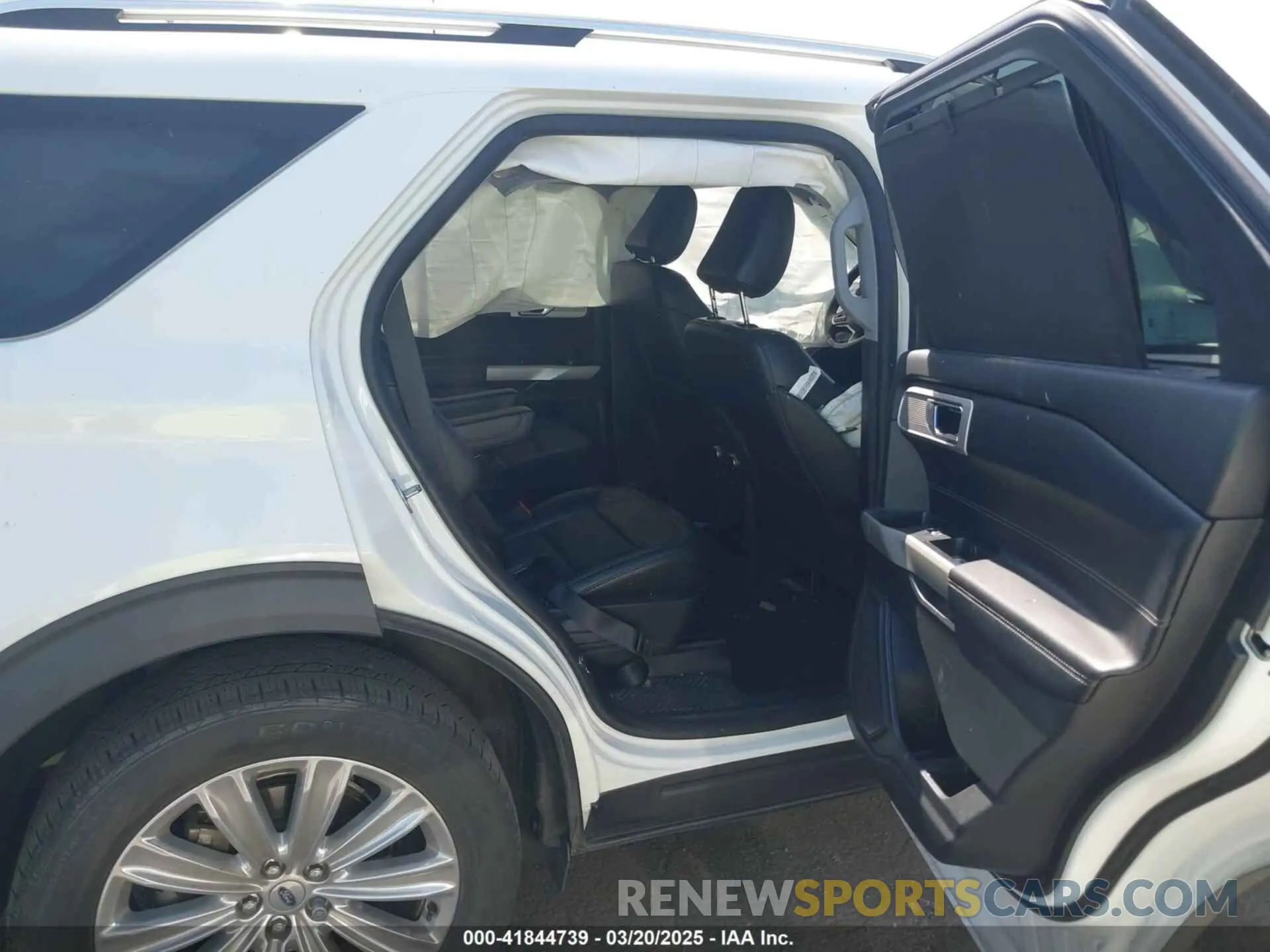 8 Photograph of a damaged car 1FM5K7FW2MNA00817 FORD EXPLORER 2021