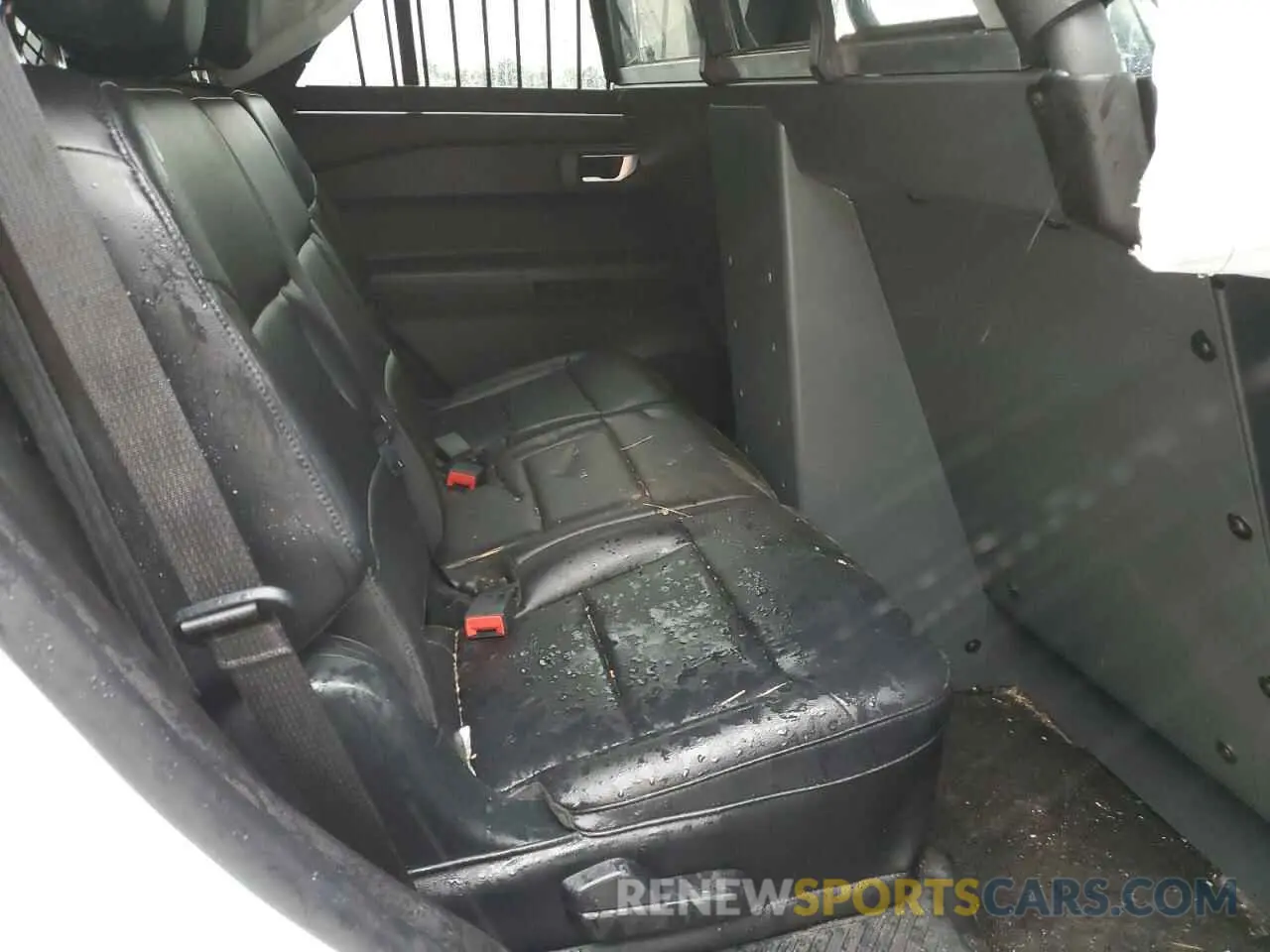 11 Photograph of a damaged car 1FM5K8AB0MGA19512 FORD EXPLORER 2021