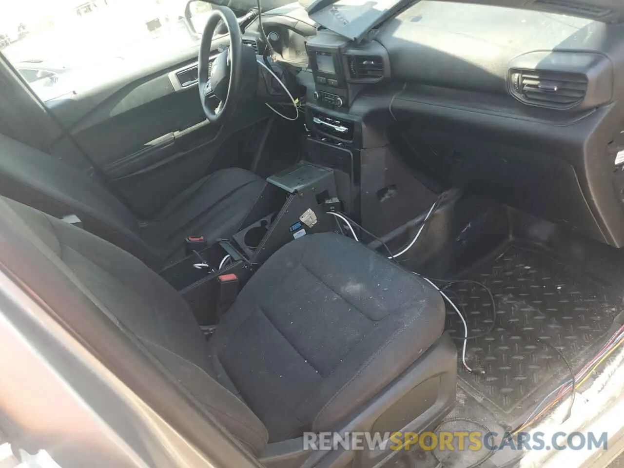 8 Photograph of a damaged car 1FM5K8AB0MGC00965 FORD EXPLORER 2021
