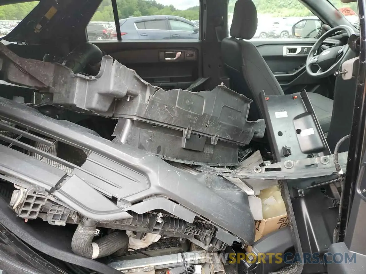 11 Photograph of a damaged car 1FM5K8AB1MGB61366 FORD EXPLORER 2021