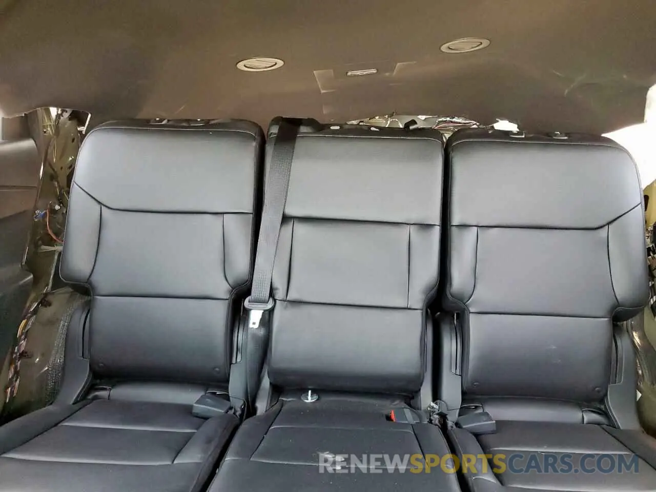 10 Photograph of a damaged car 1FM5K8AB4MGC31023 FORD EXPLORER 2021