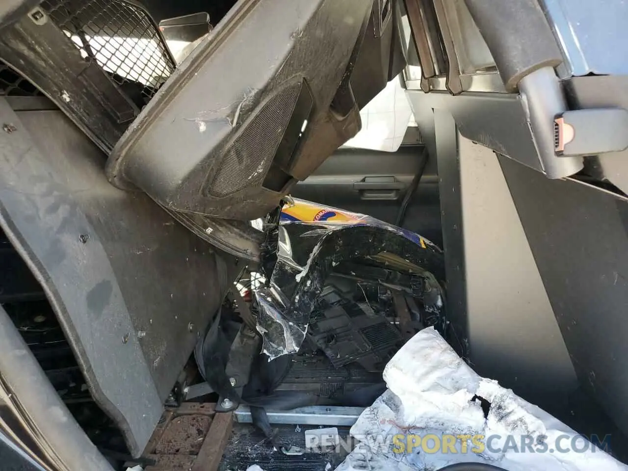 10 Photograph of a damaged car 1FM5K8AB5MGB53724 FORD EXPLORER 2021