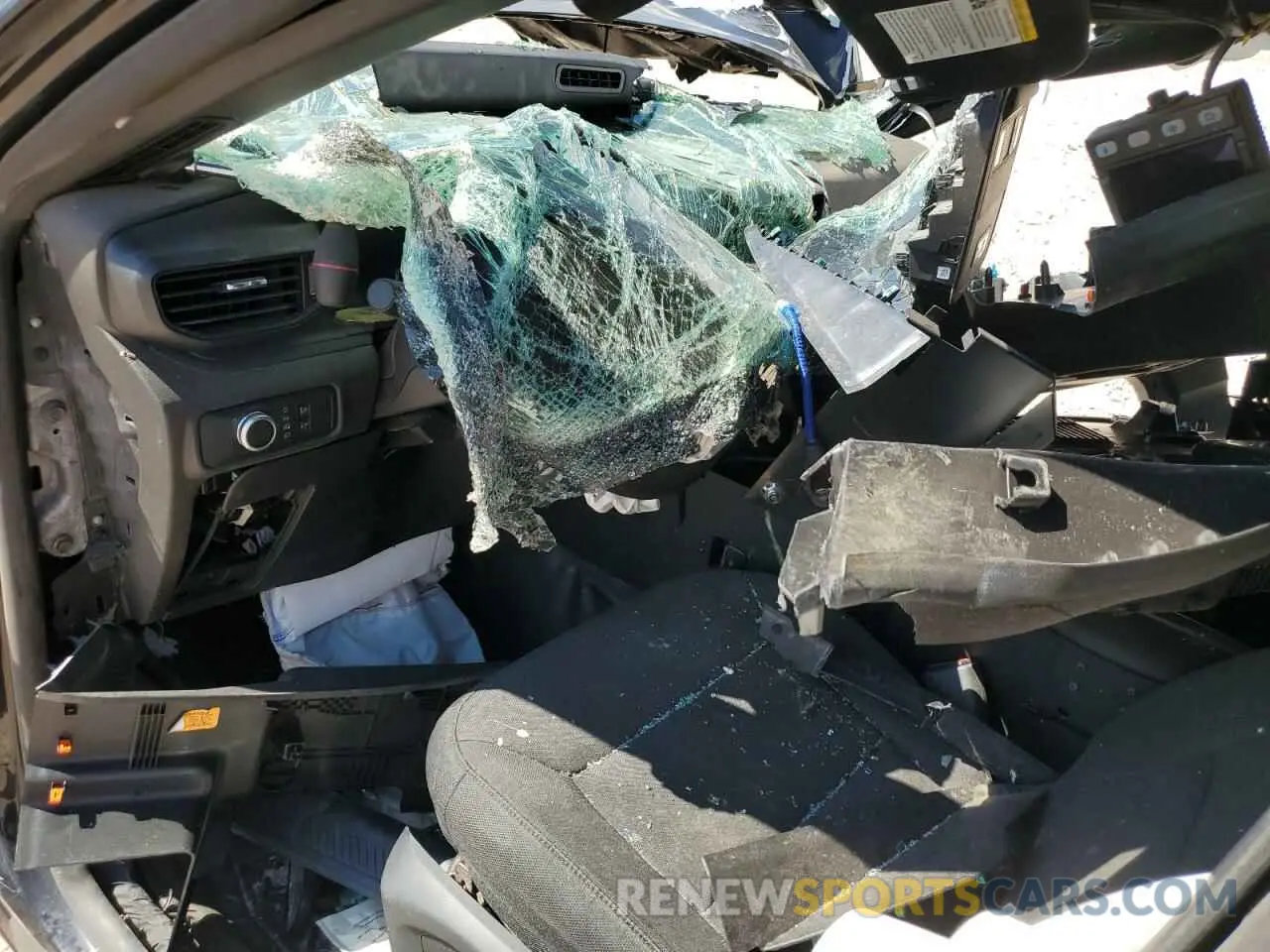 8 Photograph of a damaged car 1FM5K8AB5MGB53724 FORD EXPLORER 2021