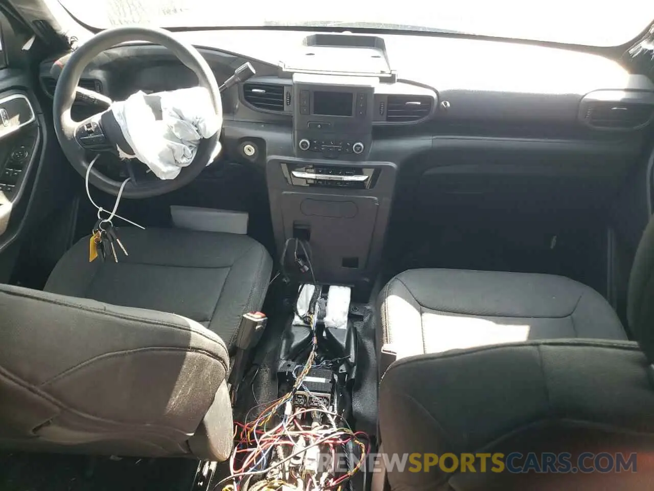 8 Photograph of a damaged car 1FM5K8AB6MGA65104 FORD EXPLORER 2021
