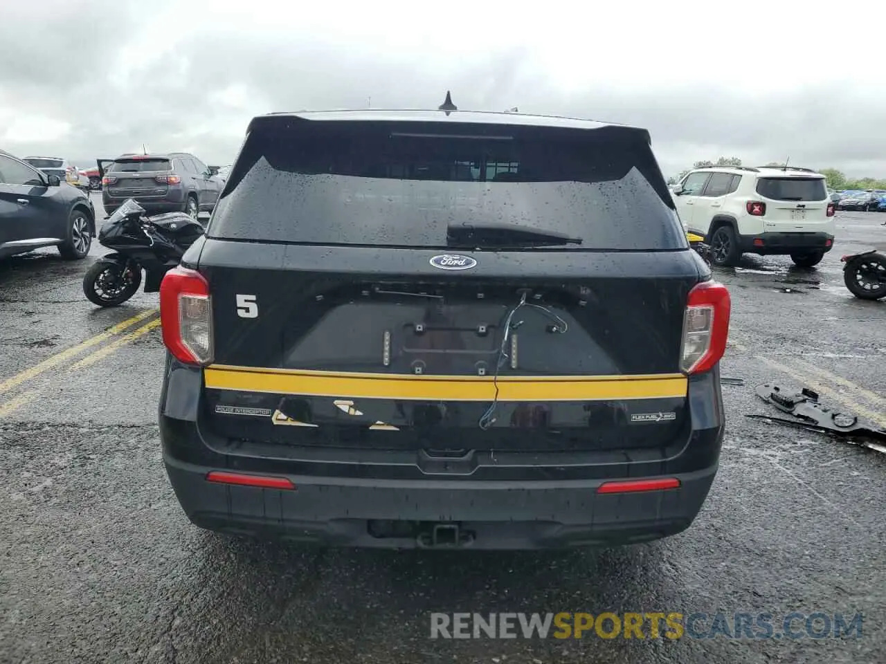 6 Photograph of a damaged car 1FM5K8AB6MGC24011 FORD EXPLORER 2021