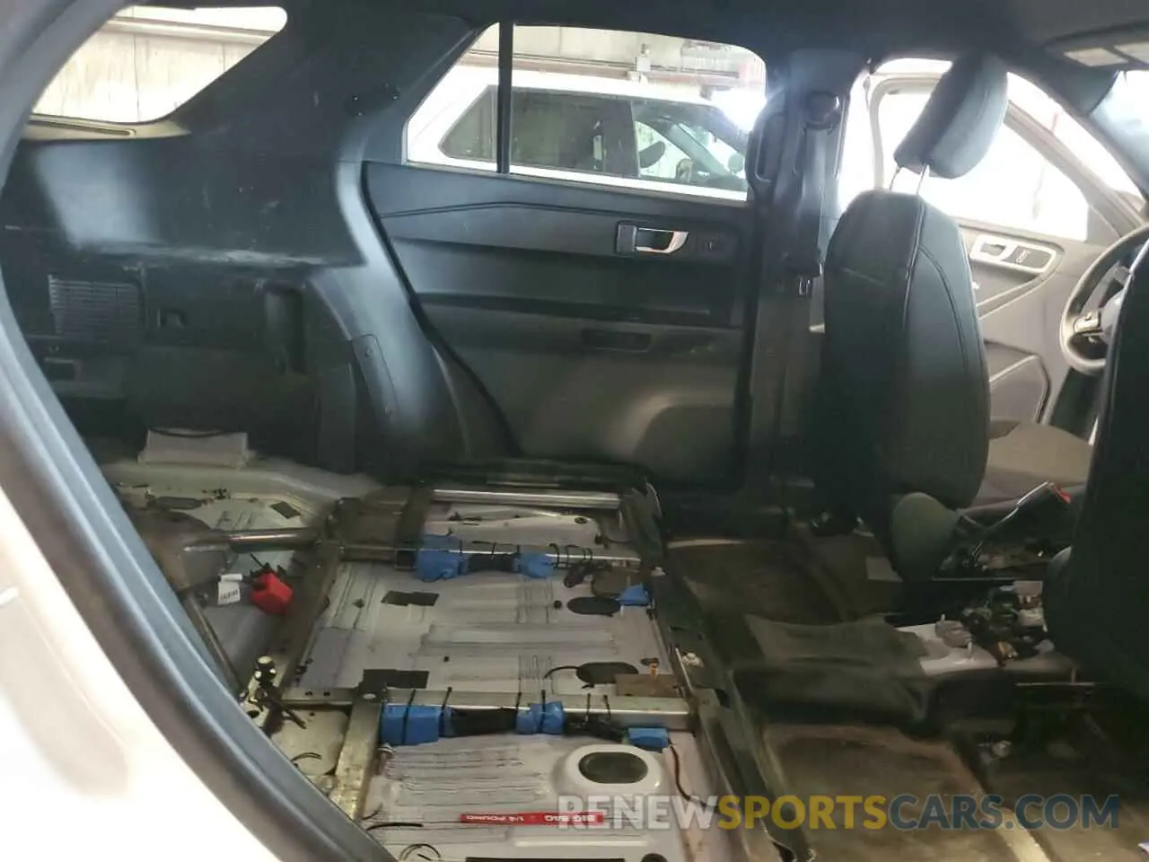 11 Photograph of a damaged car 1FM5K8AB7MGB24502 FORD EXPLORER 2021