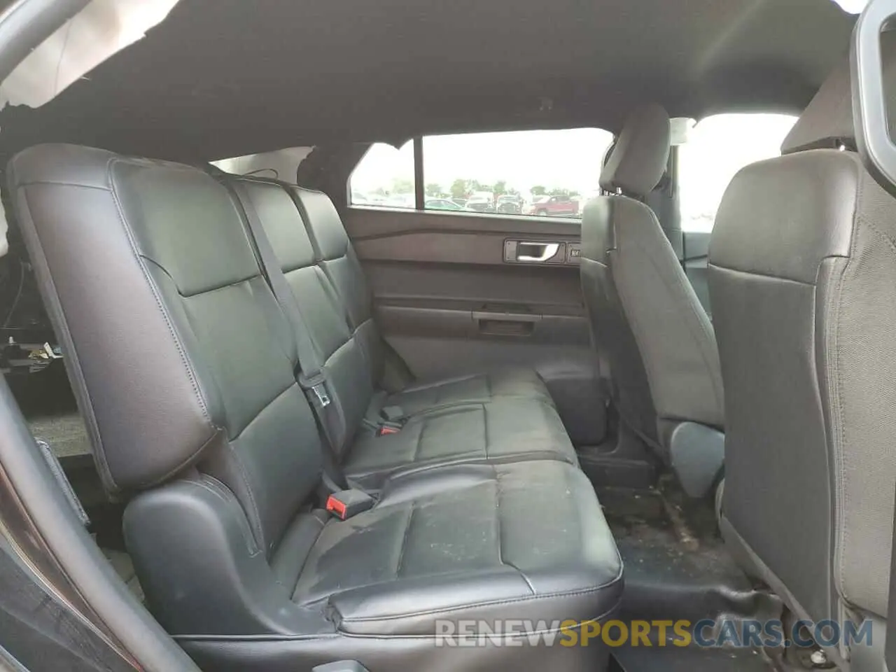 11 Photograph of a damaged car 1FM5K8AB9MGB99444 FORD EXPLORER 2021